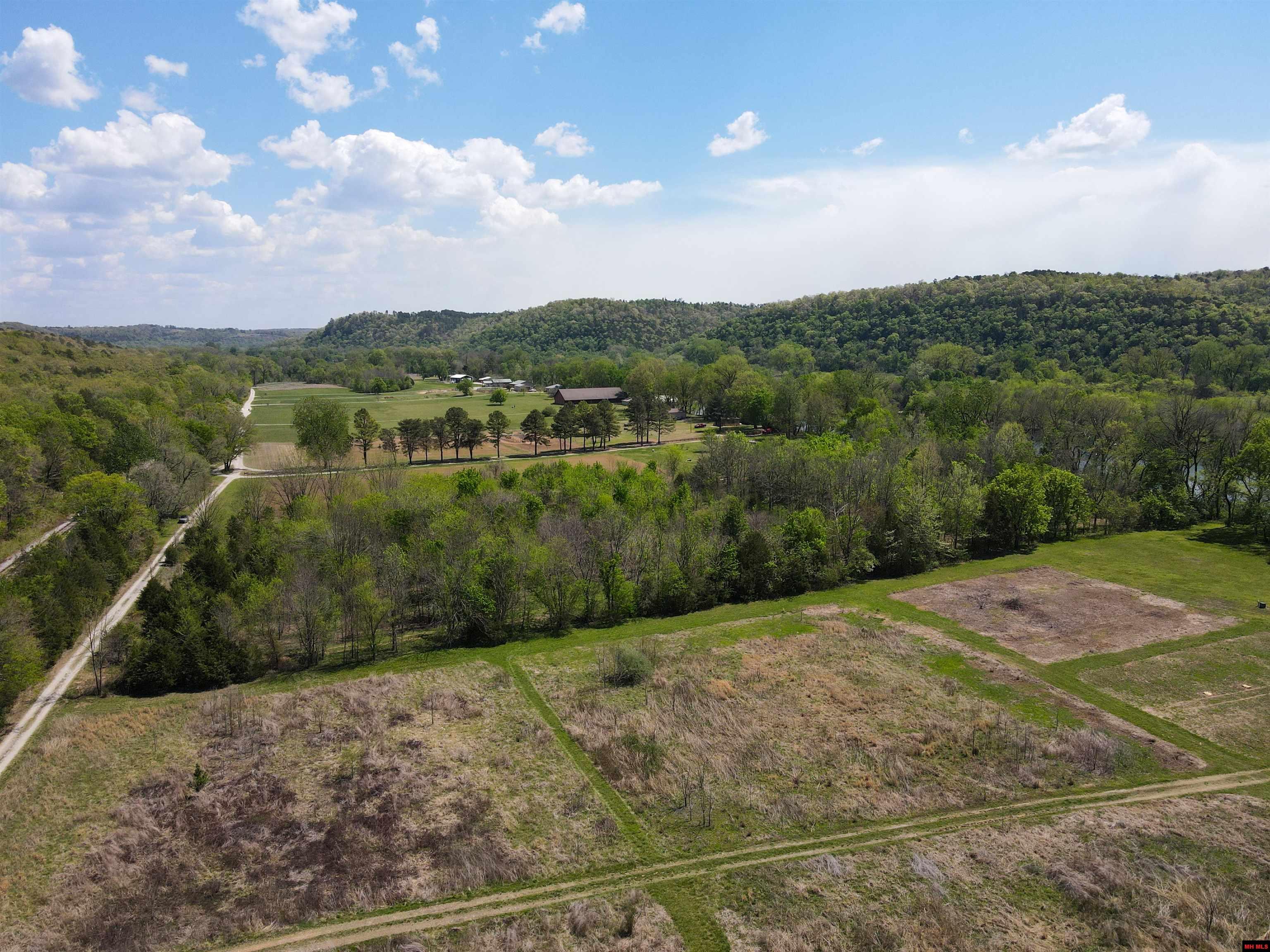 002-09569-000 Rivers Edge Place