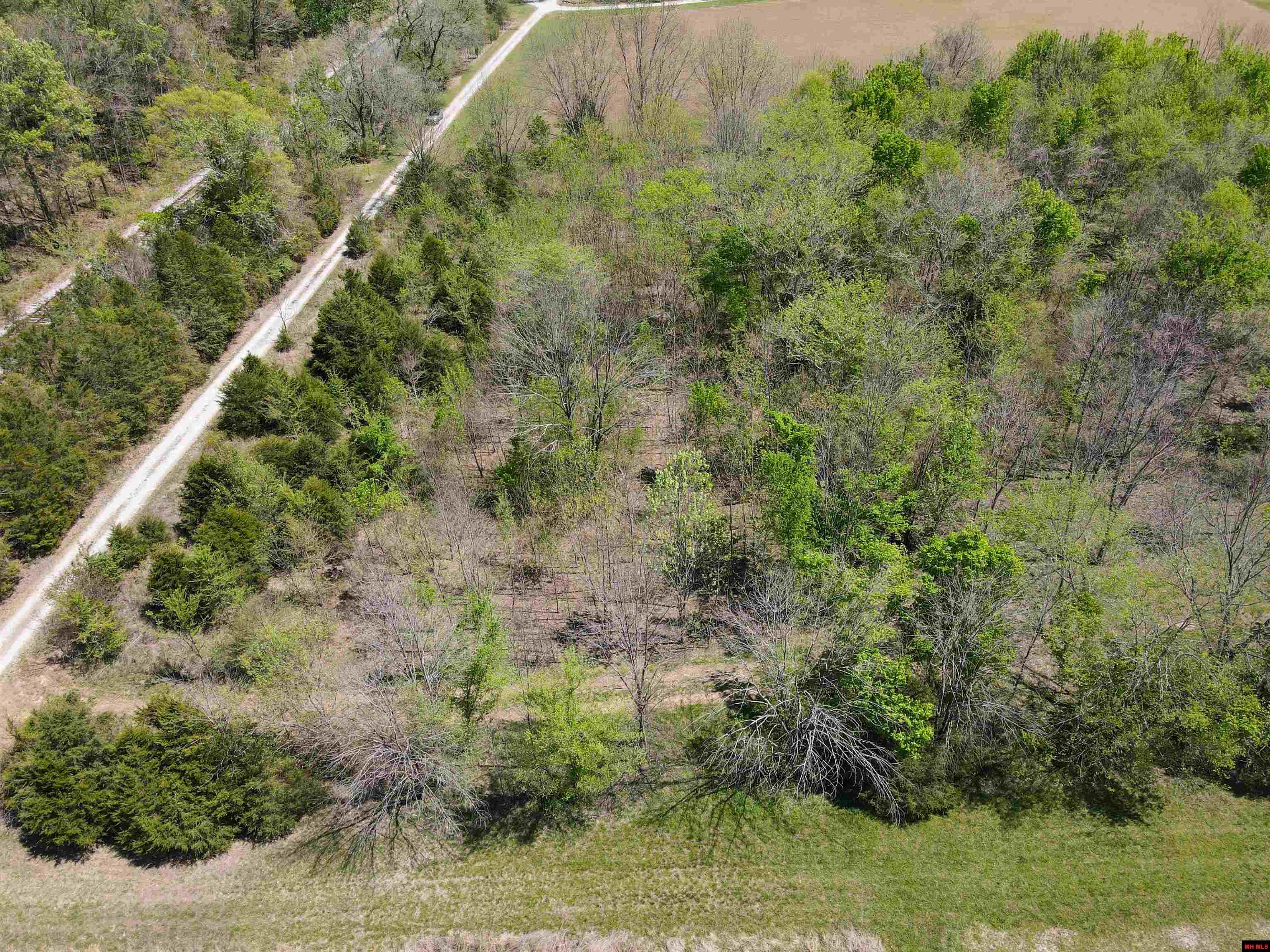 002-09569-000 Rivers Edge Place