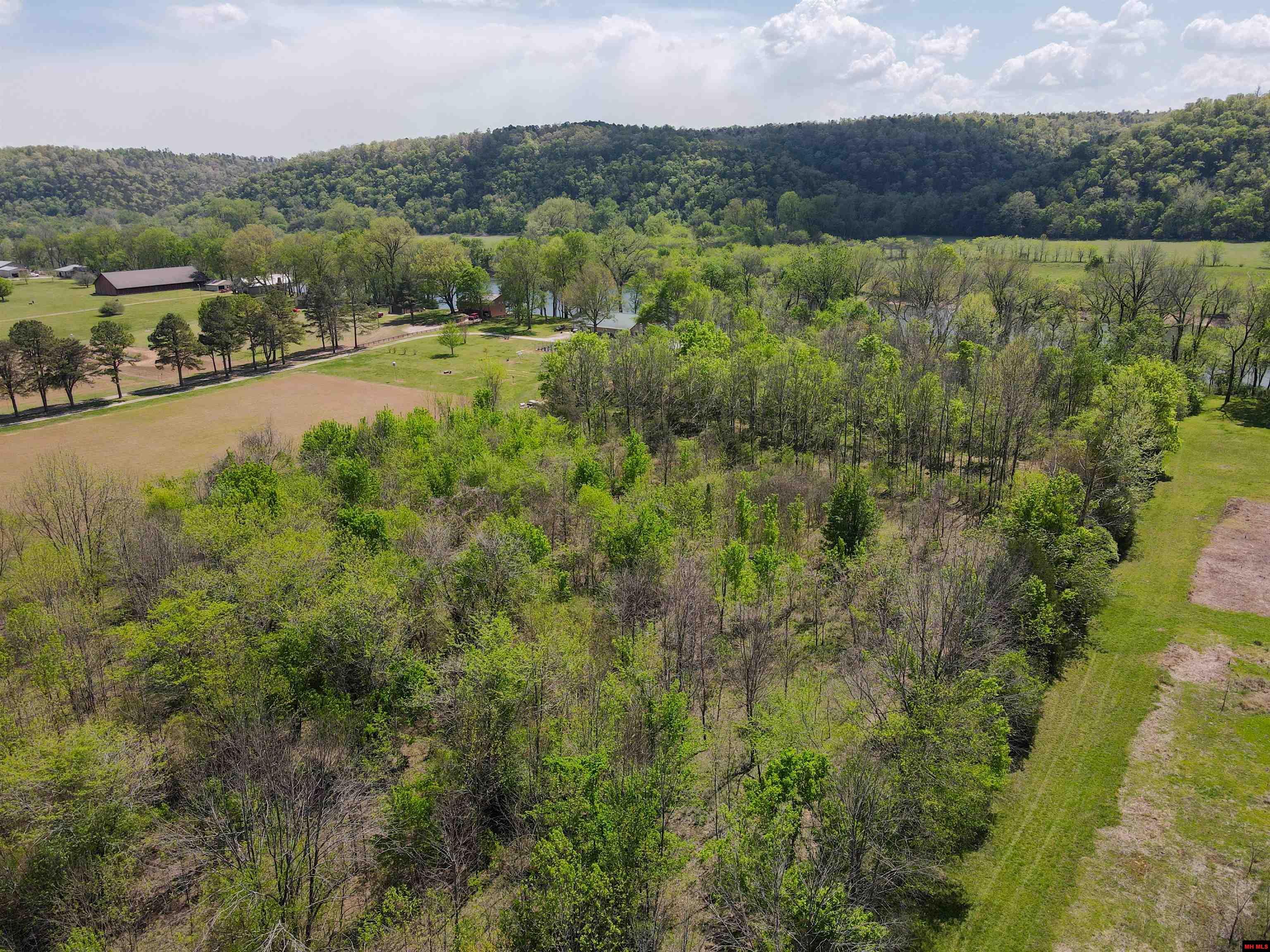 002-09569-000 Rivers Edge Place