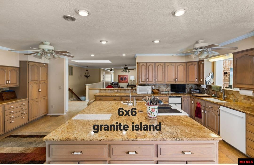 2015 FULLER Mountain Home, AR