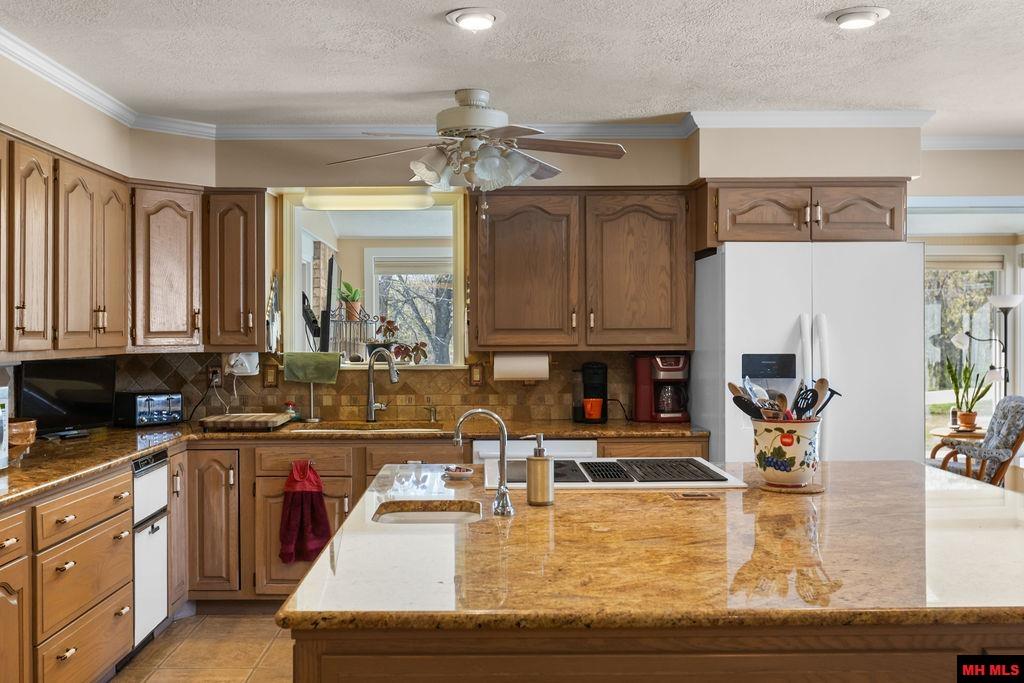 2015 FULLER Mountain Home, AR