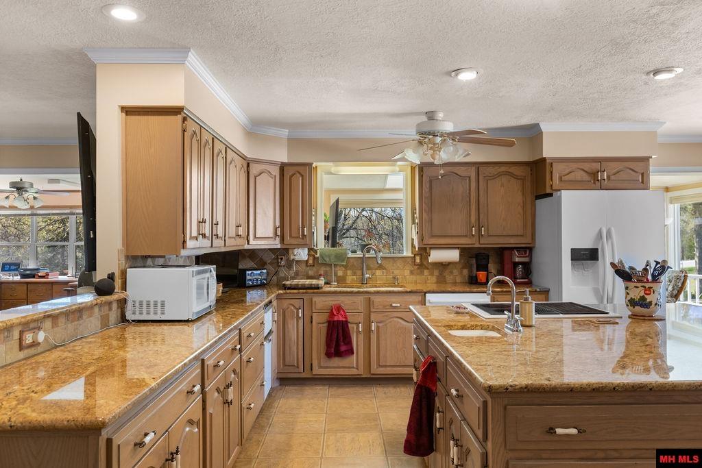 2015 FULLER Mountain Home, AR