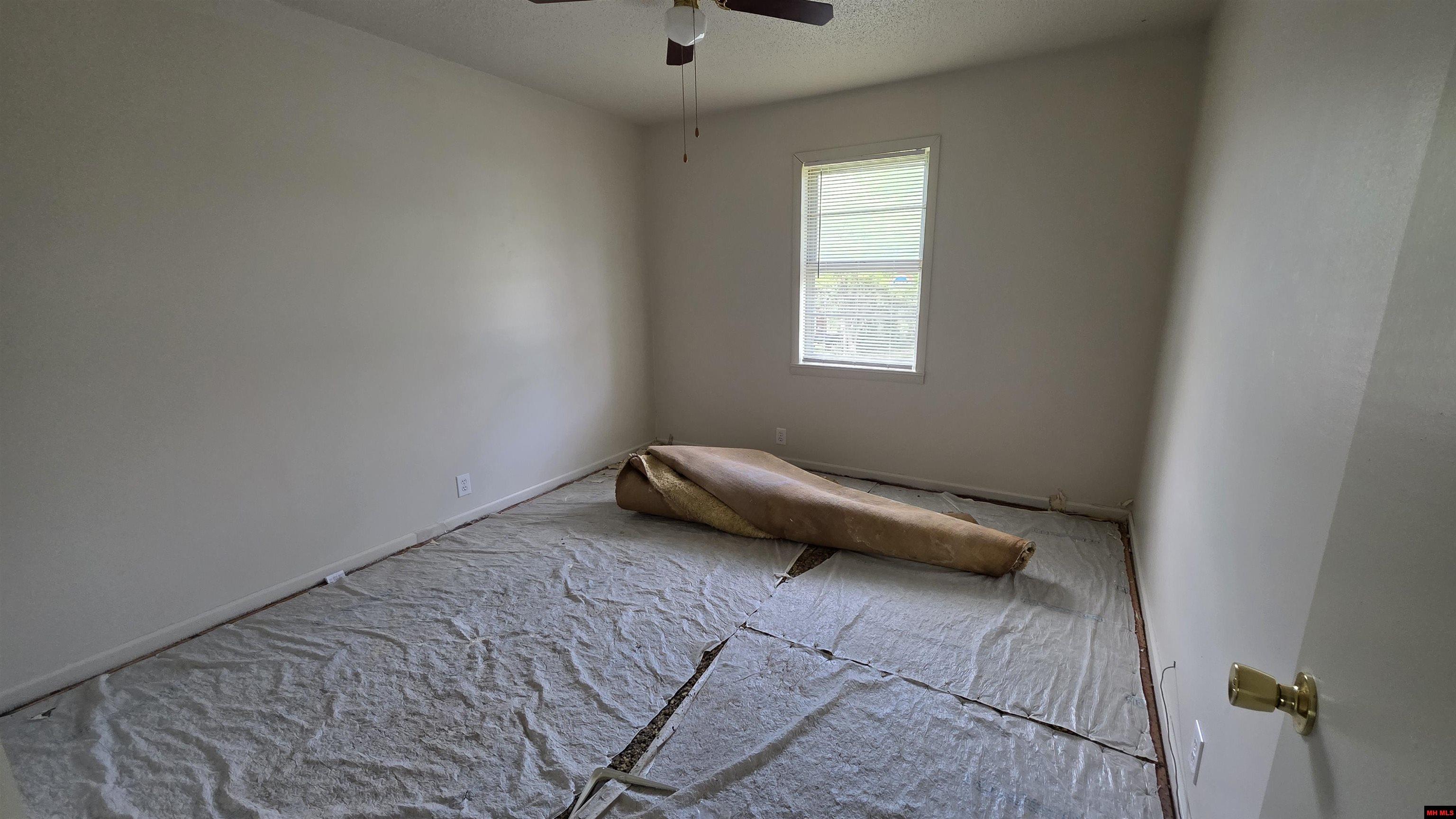 119 W JOHNSON DRIVE Flippin, AR 72634