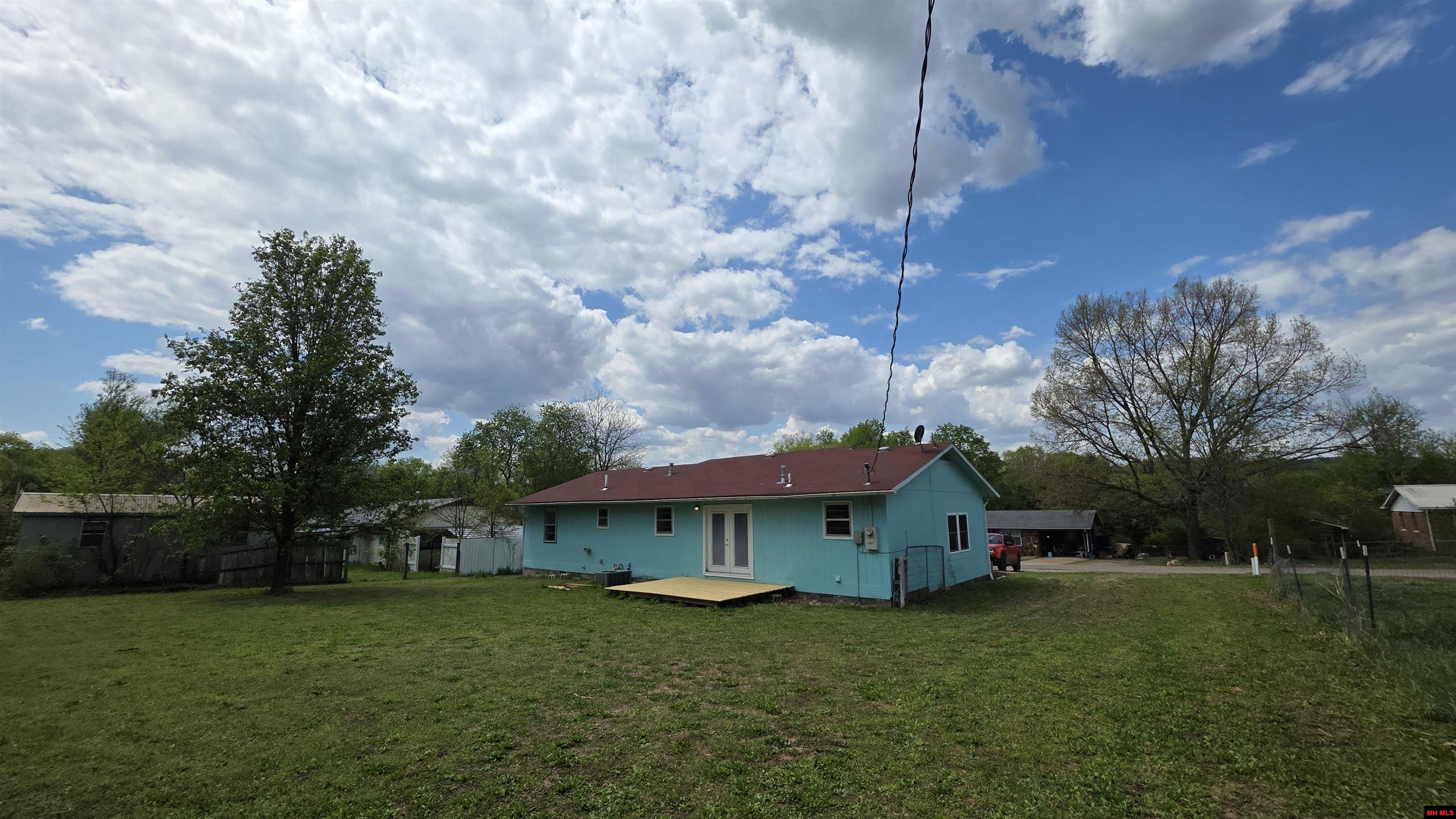 119 W JOHNSON DRIVE Flippin, AR 72634