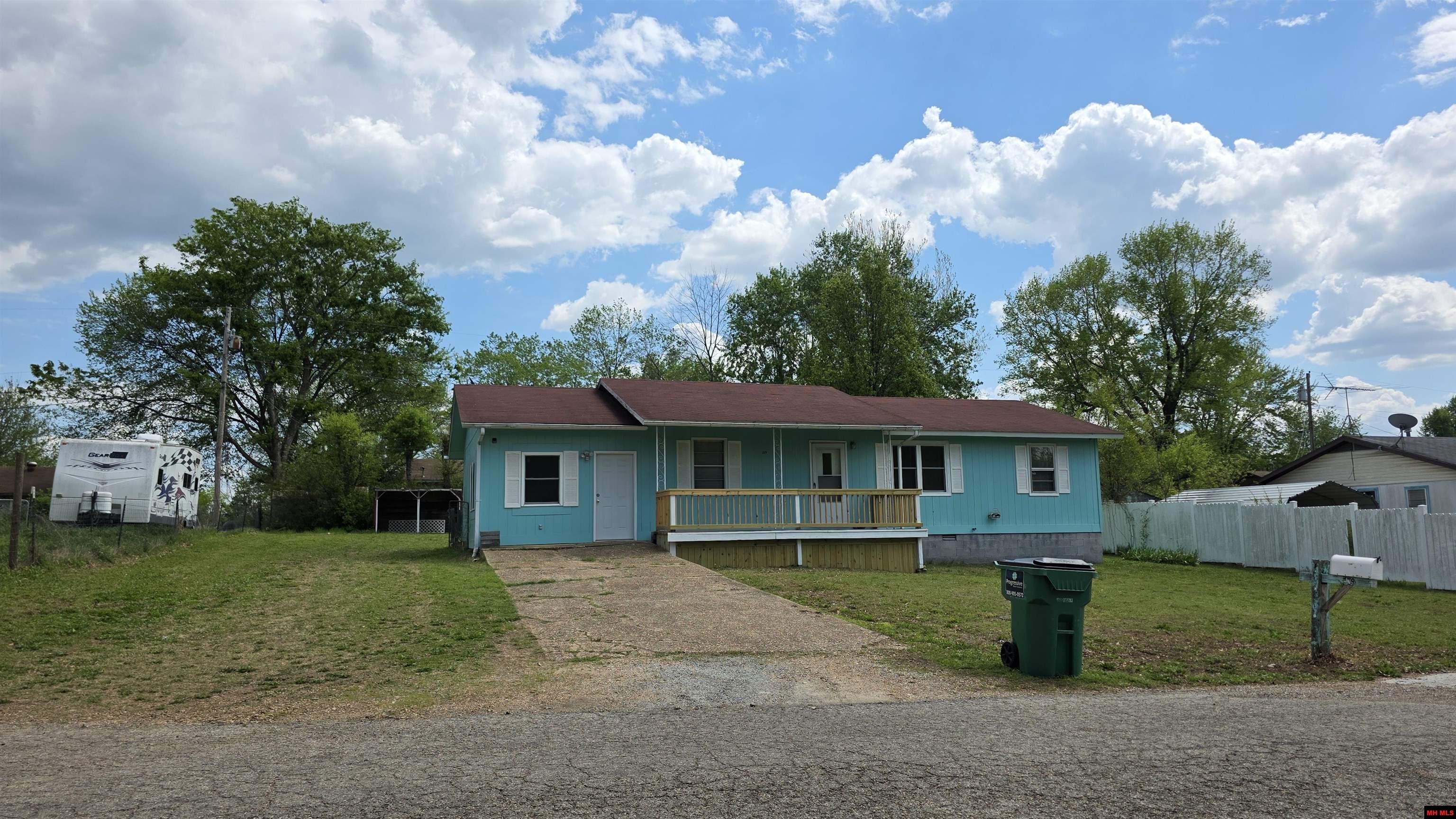 119 W JOHNSON DRIVE Flippin, AR 72634