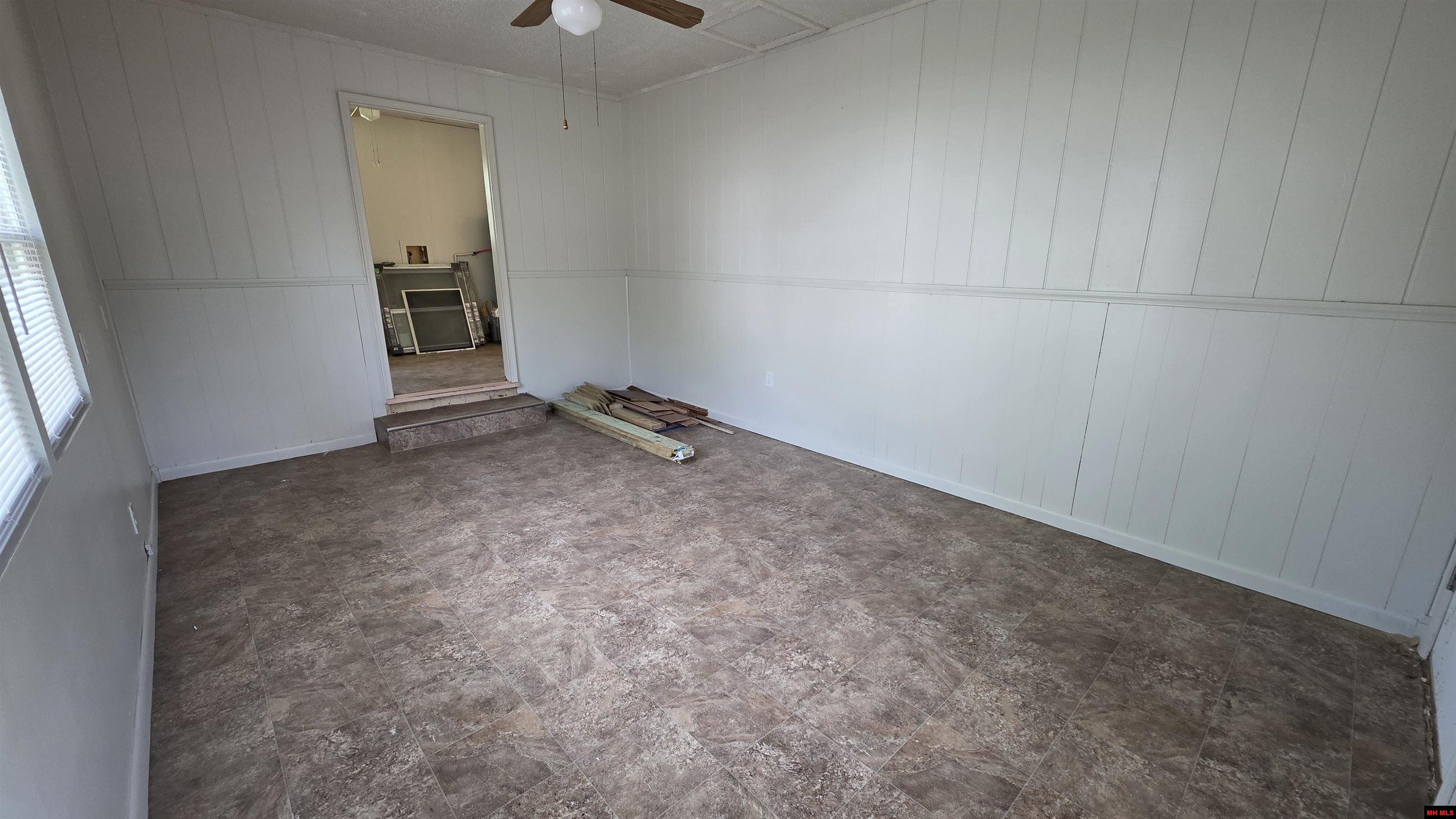 119 W JOHNSON DRIVE Flippin, AR 72634