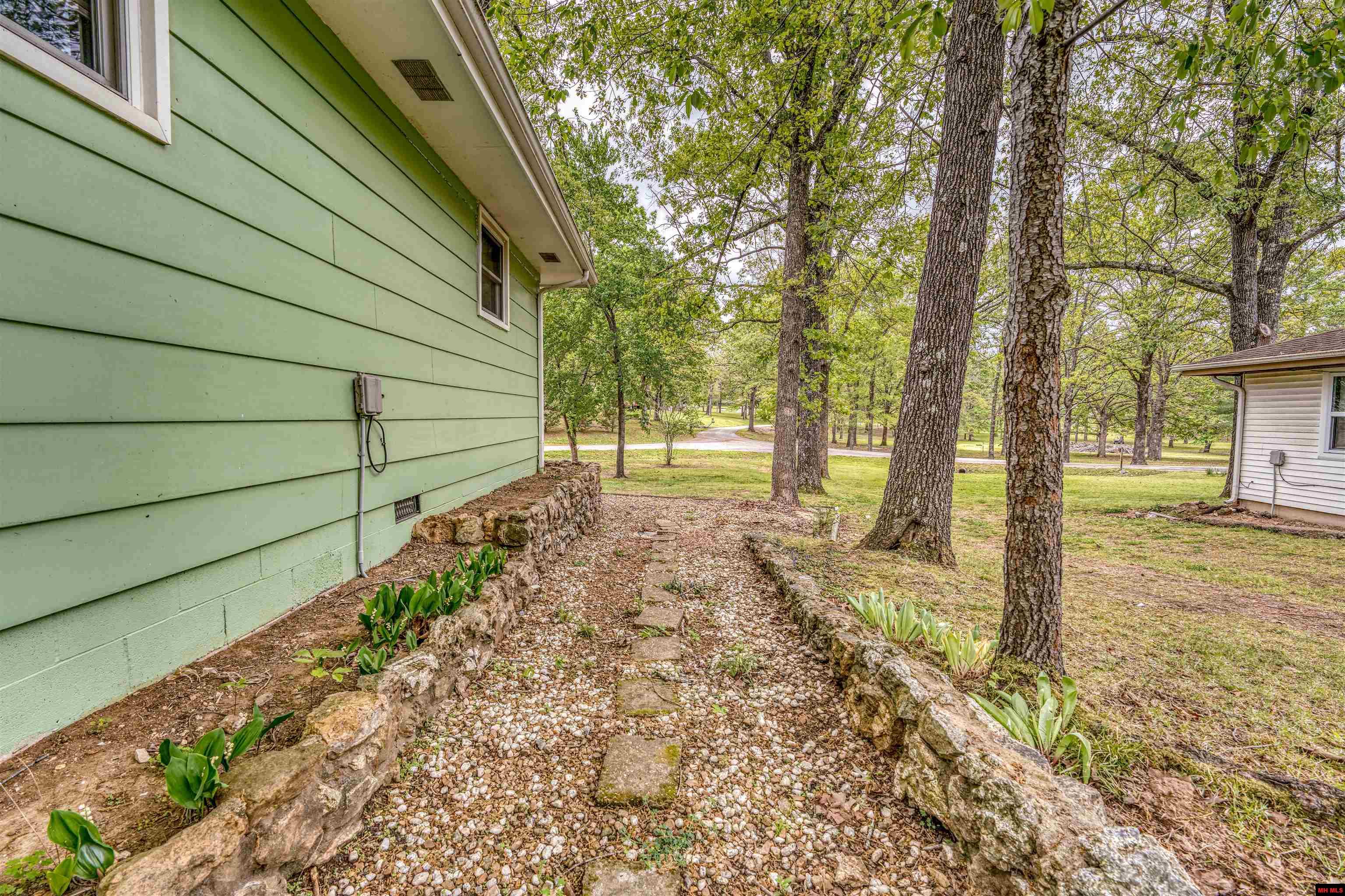 22 JANE LANE Lakeview, AR