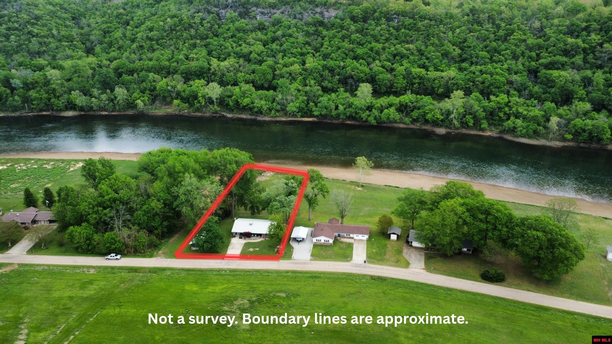 2752 RIVERVIEW DRIVE Norfork, AR 72658