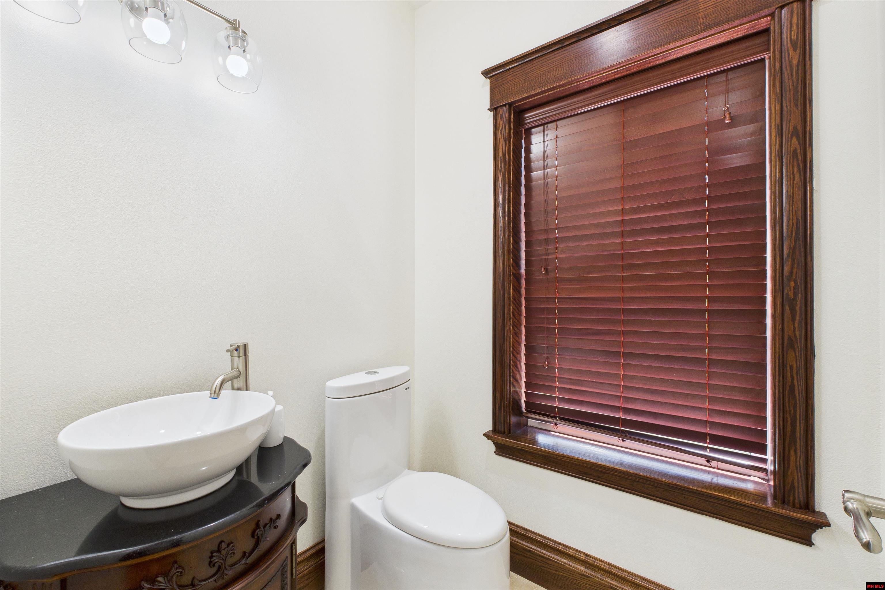 85 EVERGREEN LANE Mountain Home, AR 72653