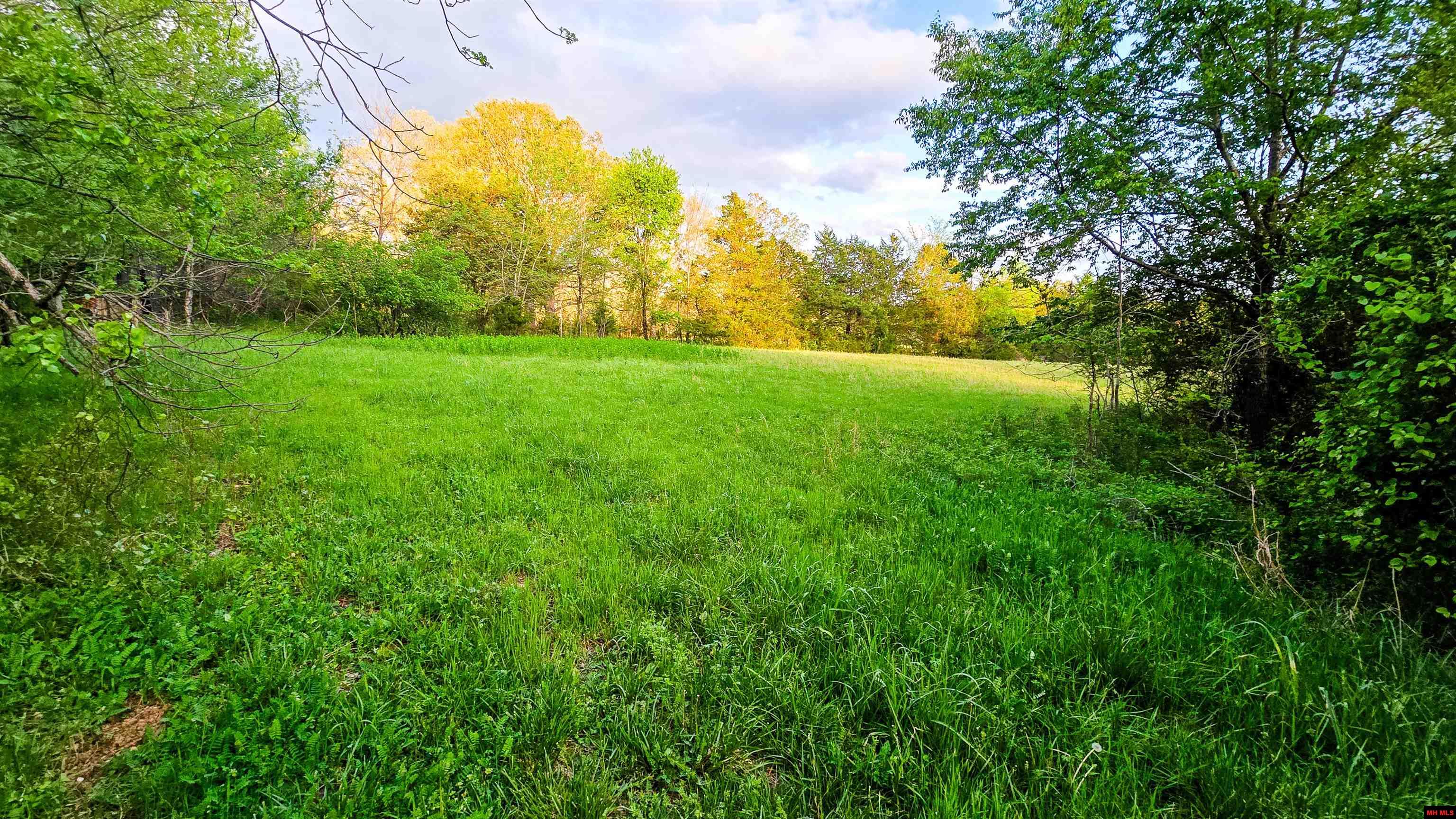 001-05726-003 Heritage Road