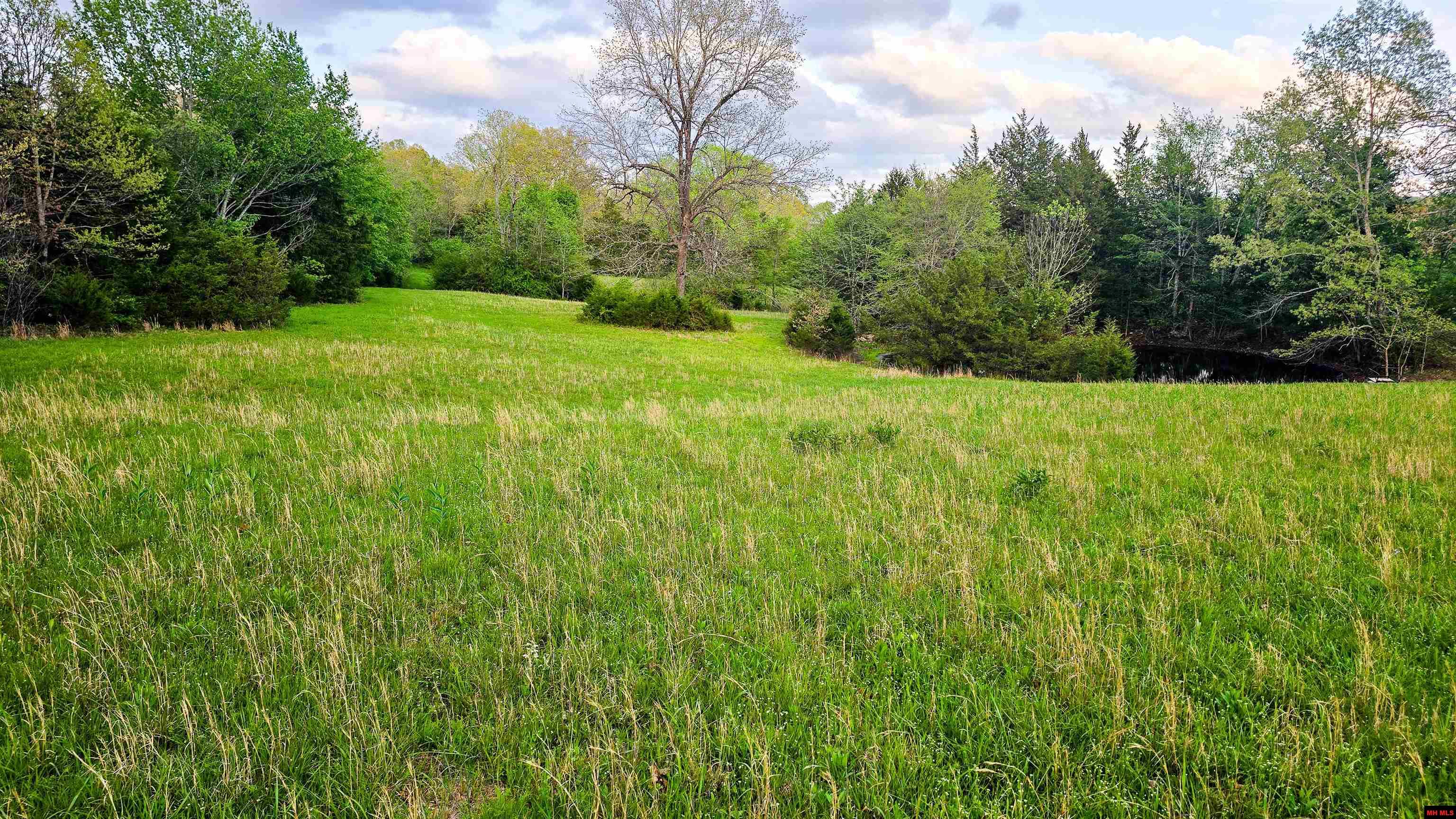 001-05726-003 Heritage Road