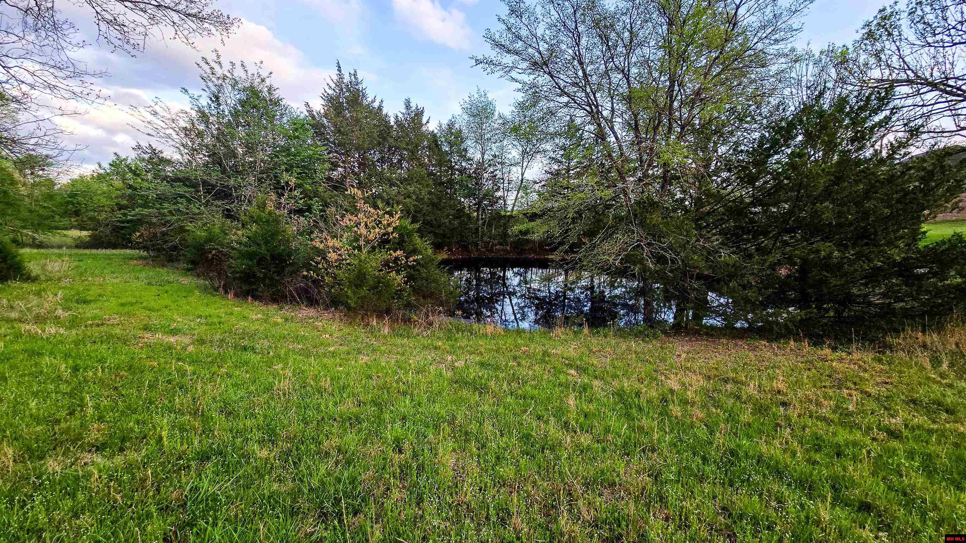 001-05726-003 Heritage Road