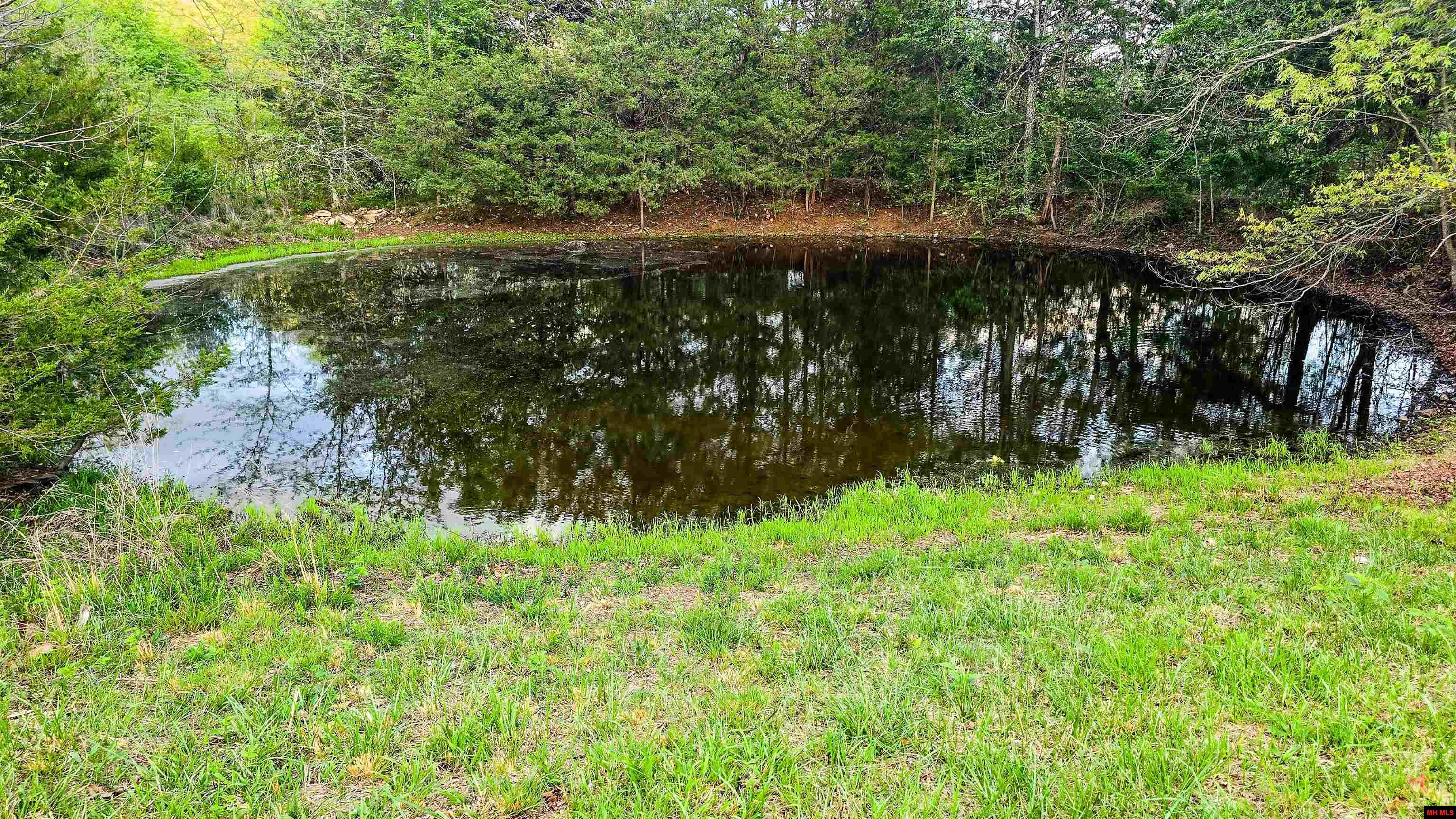 001-05726-003 Heritage Road