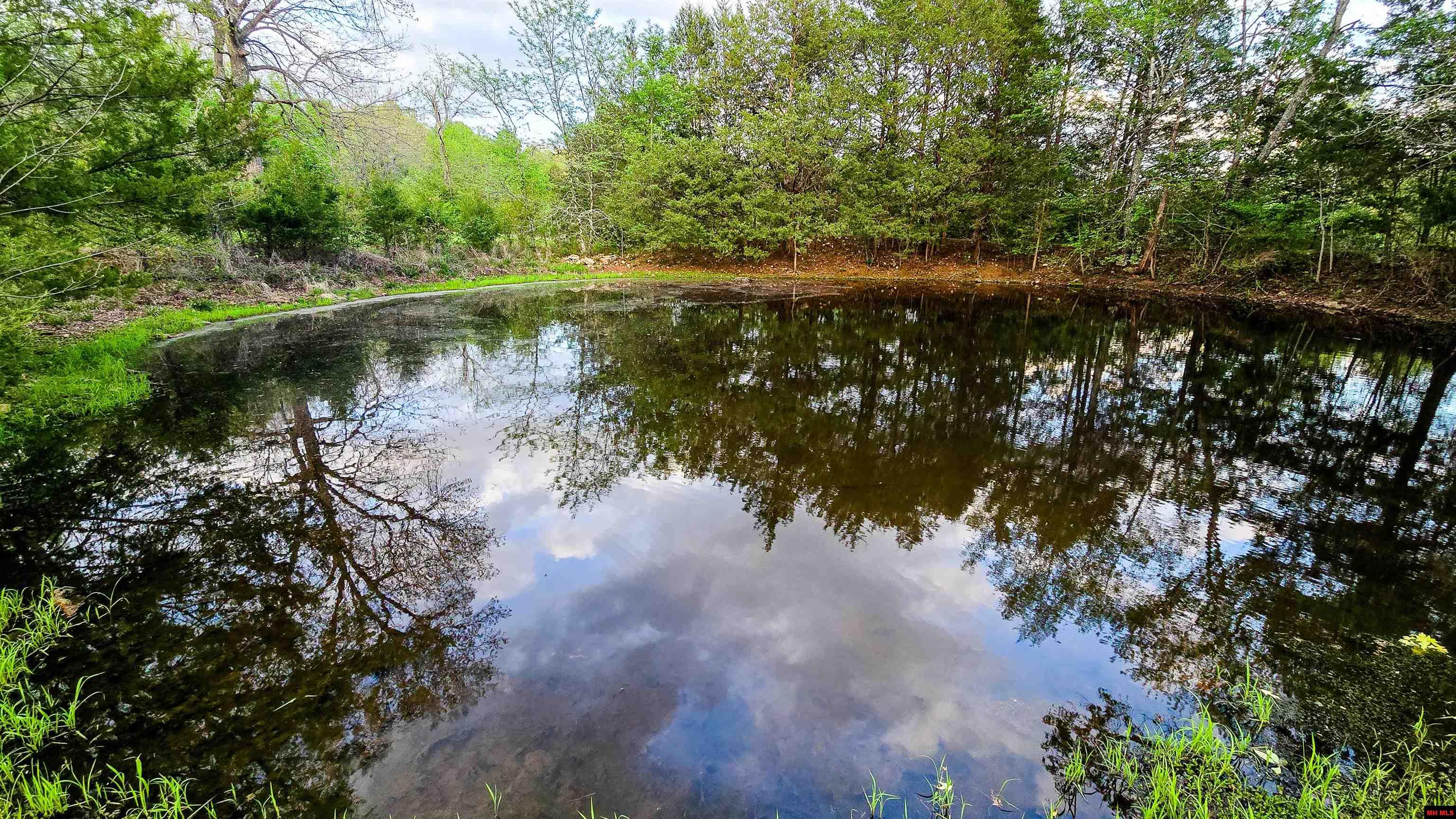 001-05726-003 Heritage Road