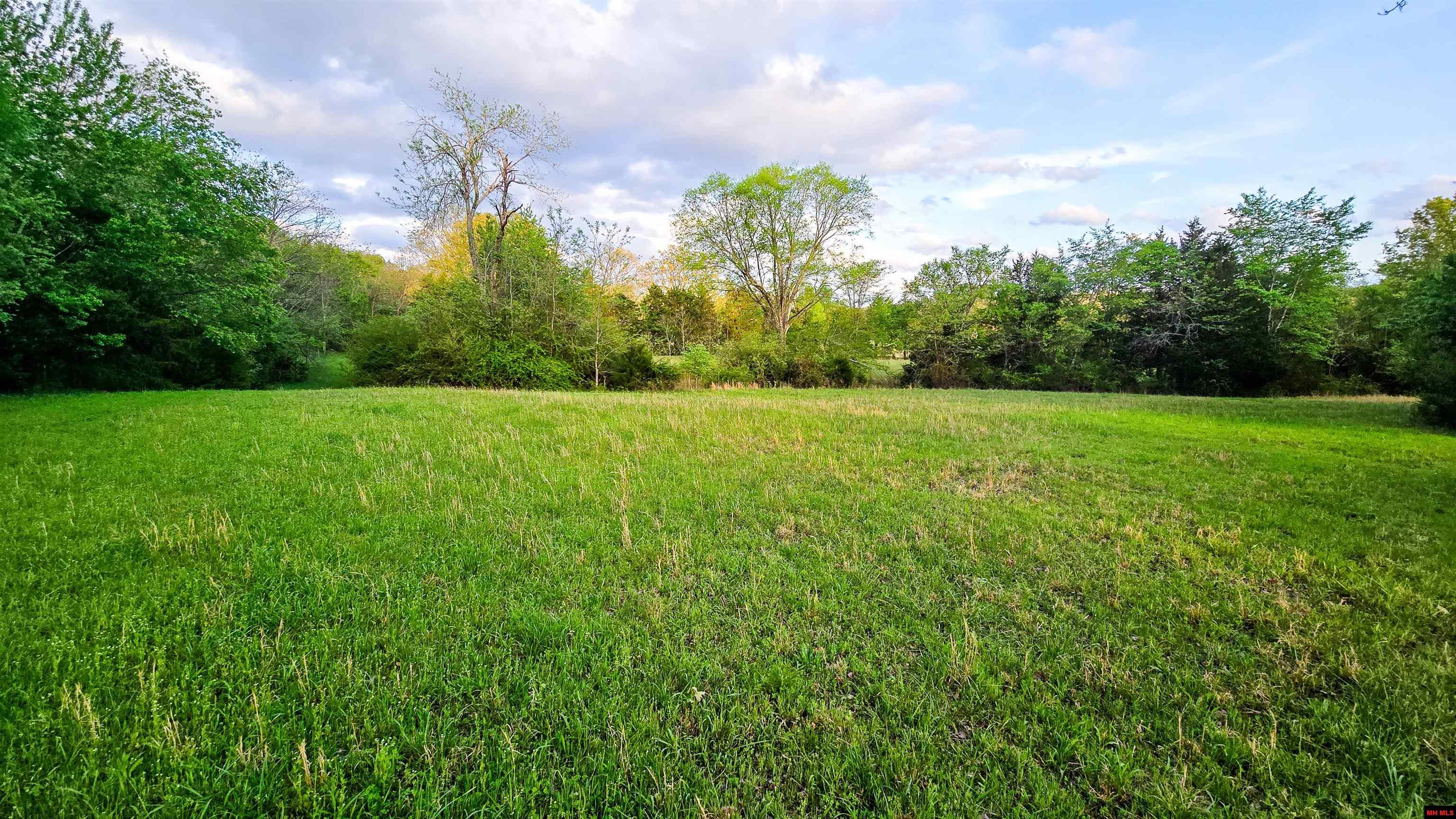 001-05726-003 Heritage Road