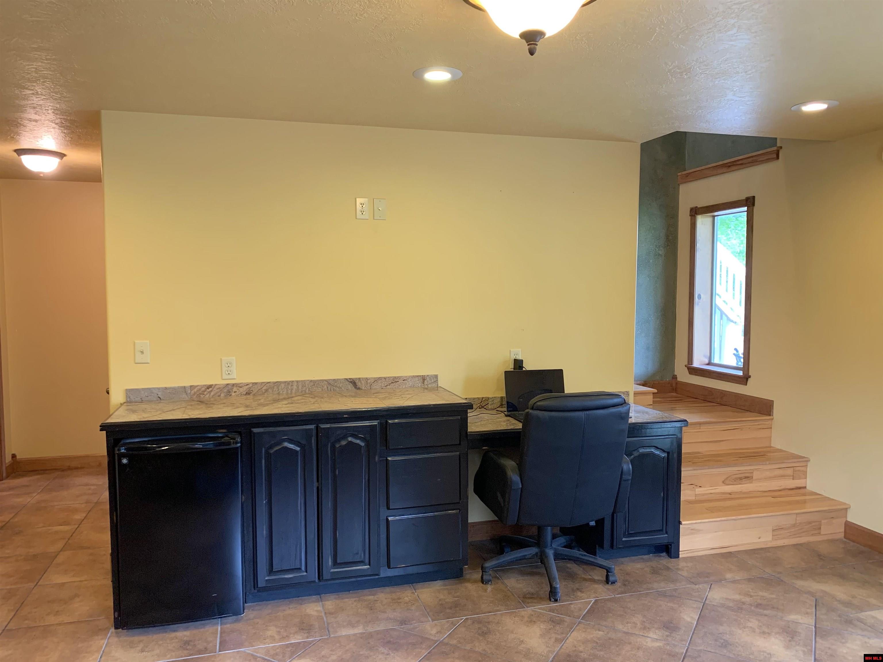 1461 Spotted Oak Road