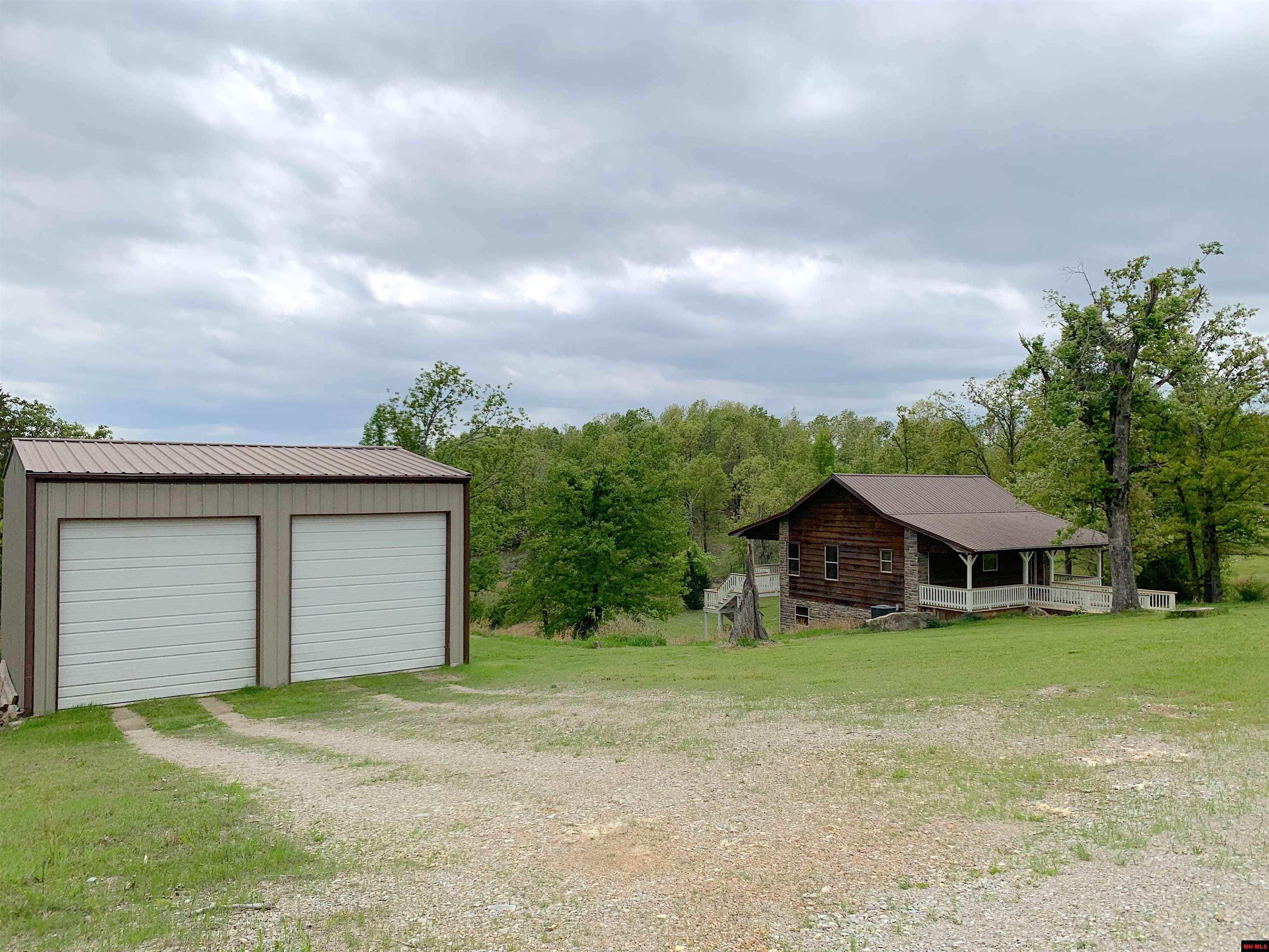 1461 Spotted Oak Road