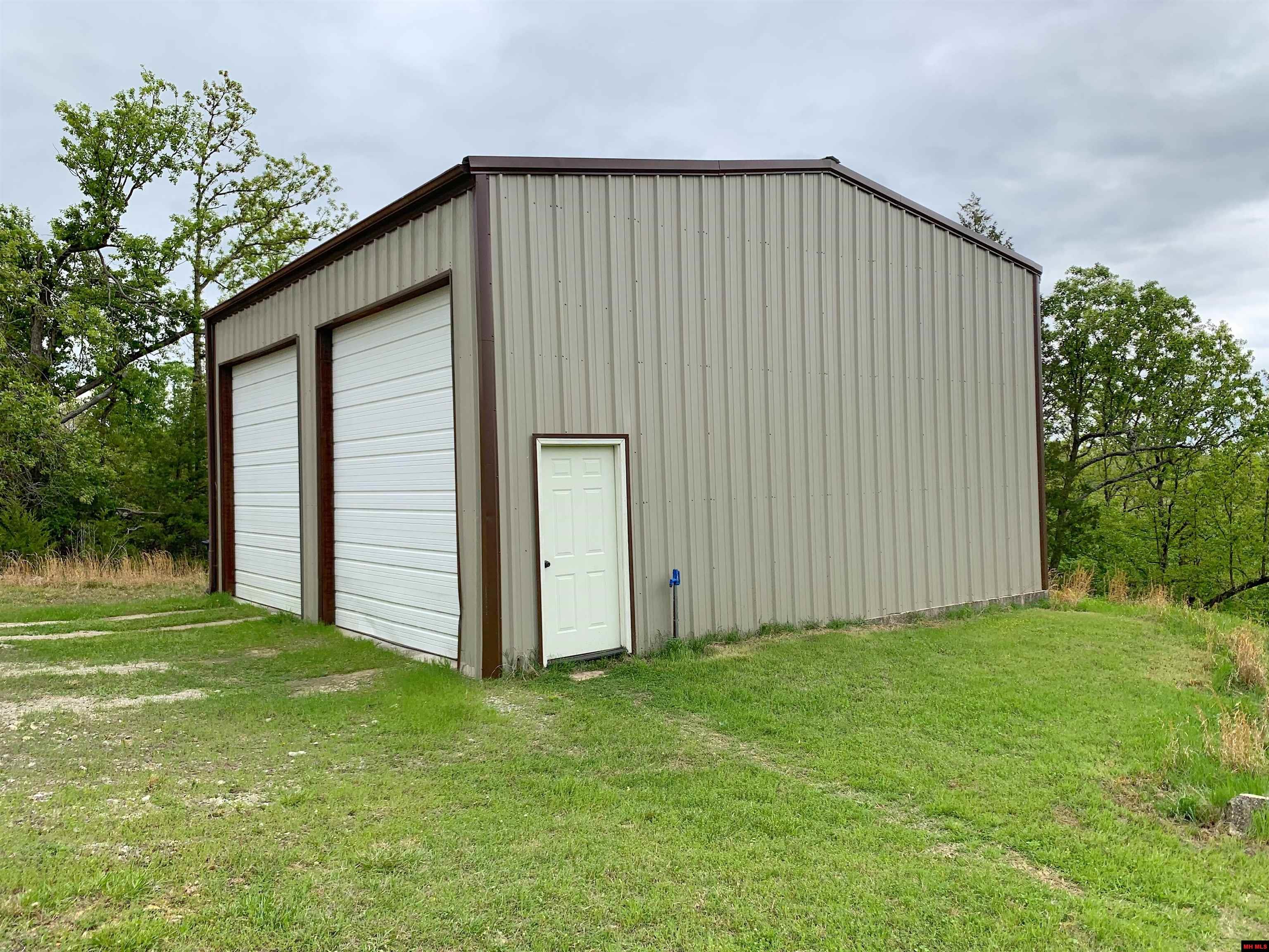 1461 Spotted Oak Road