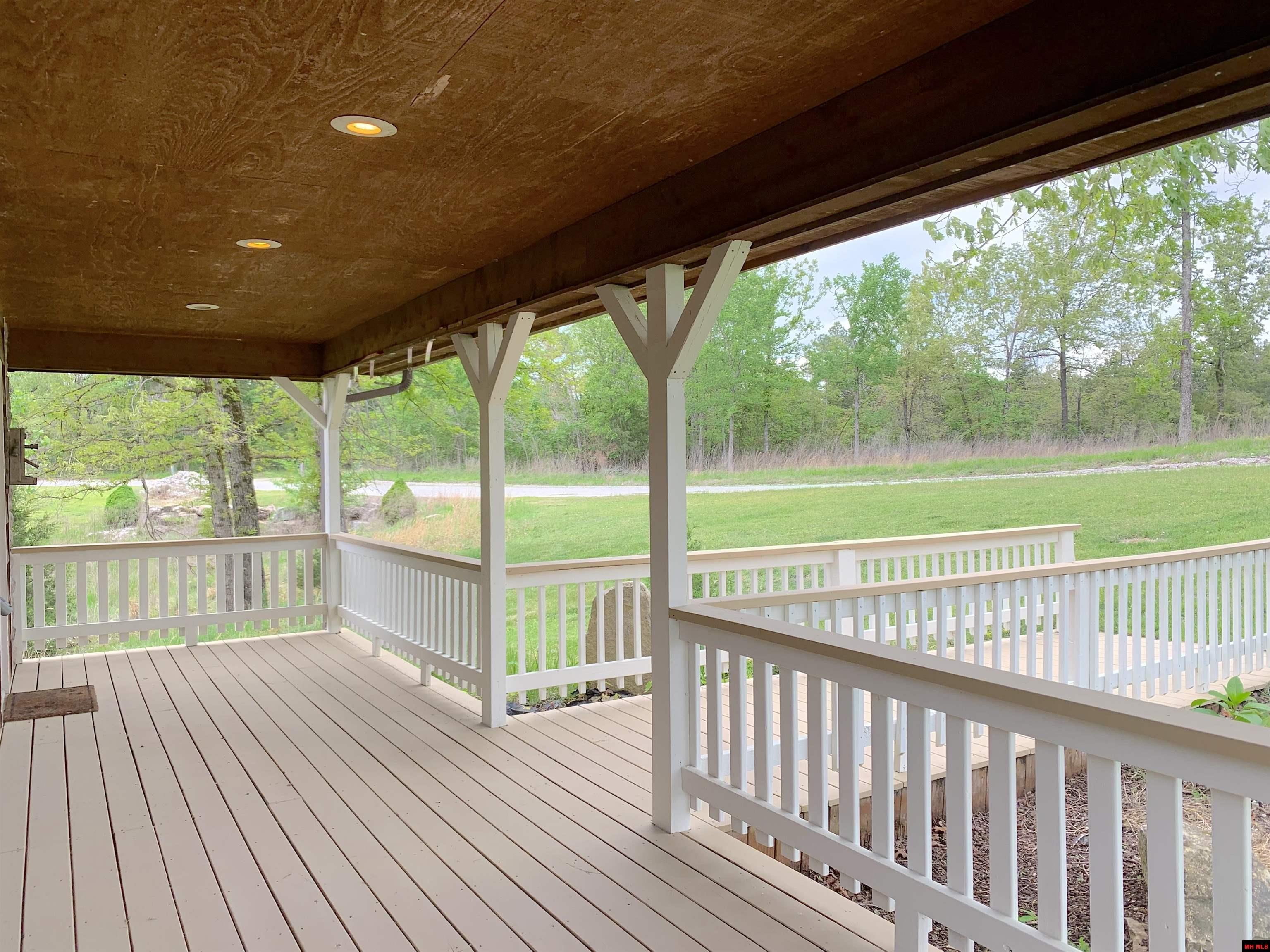 1461 Spotted Oak Road