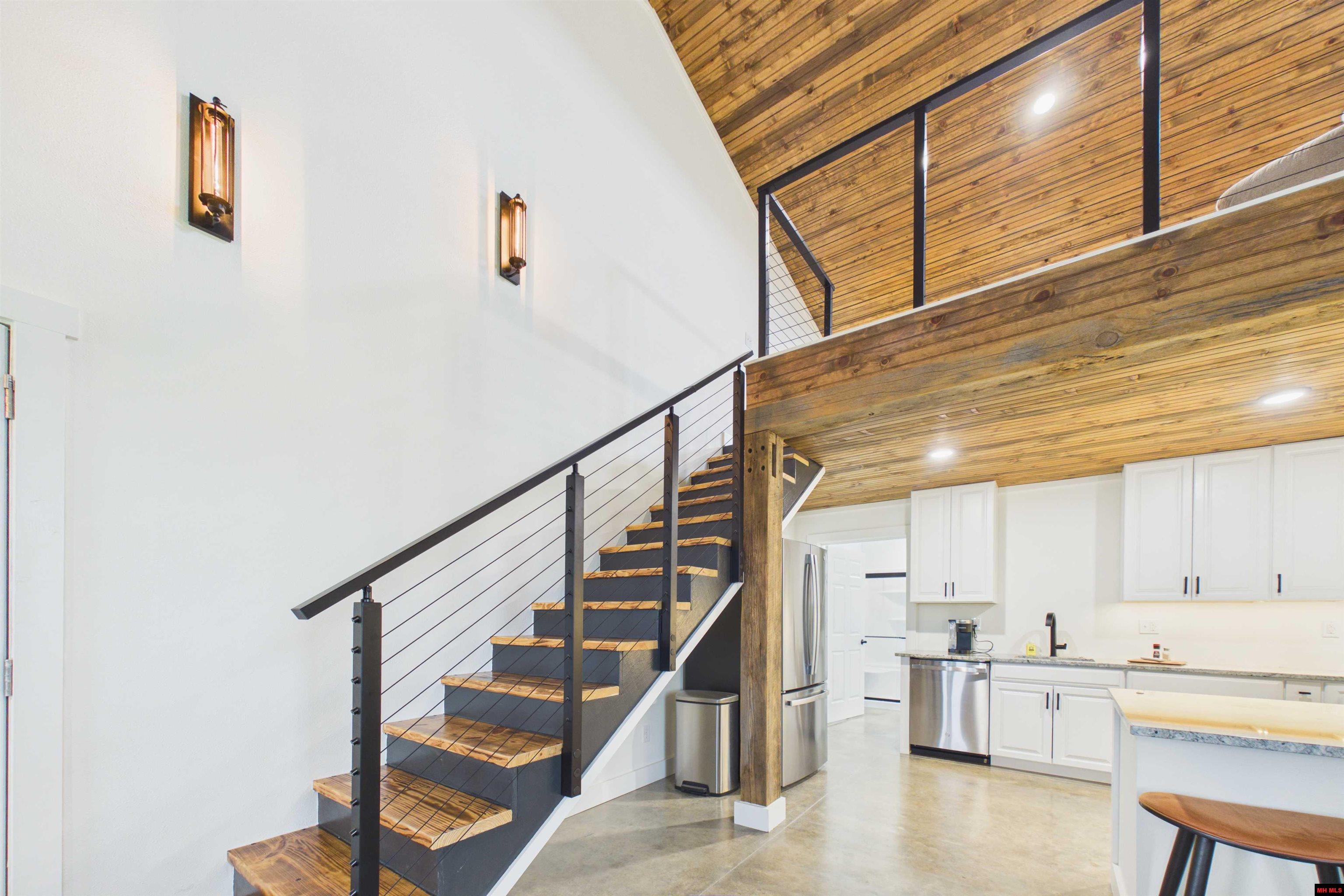 359 CR 138 Wasola, MO 65773