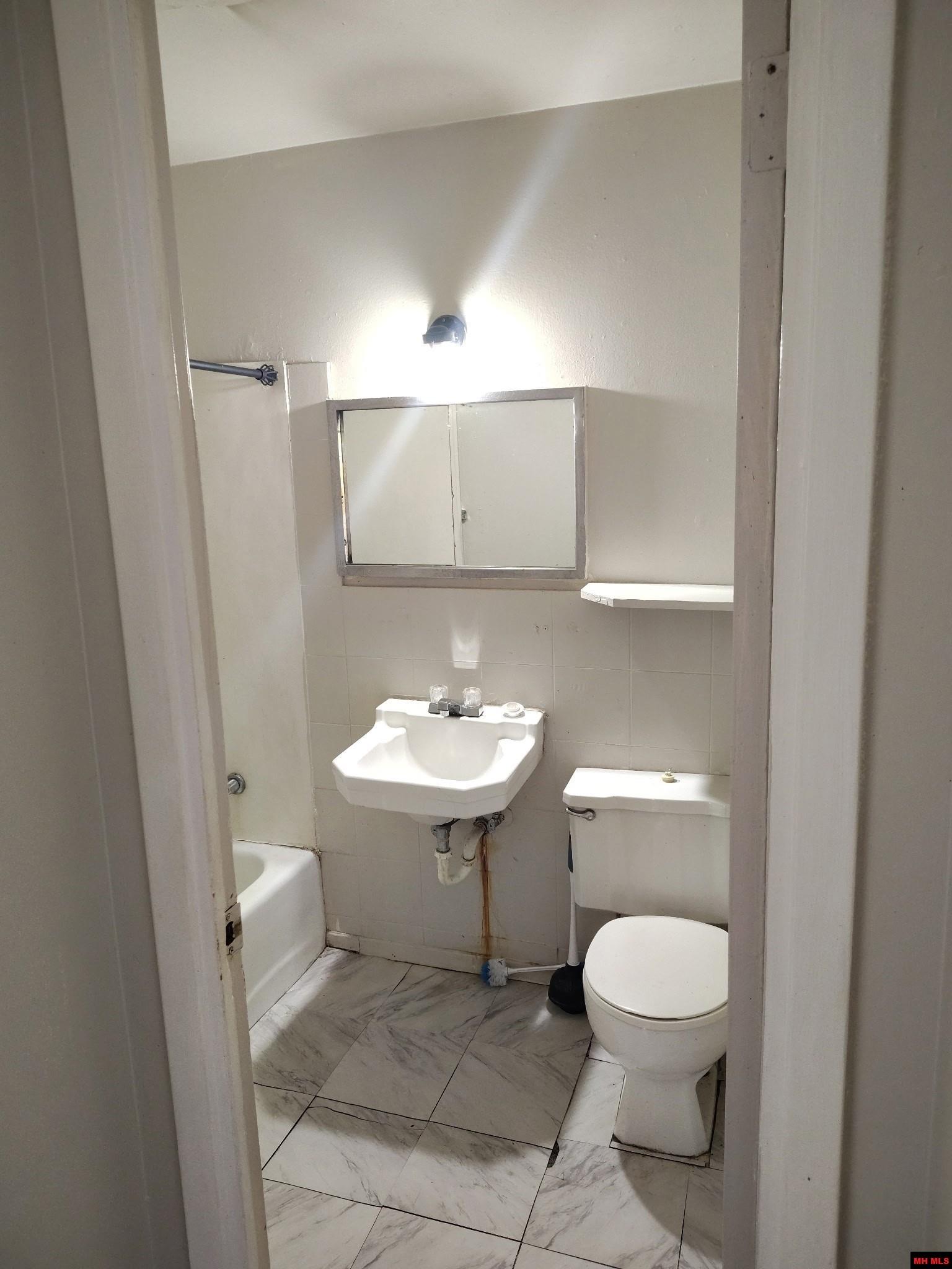 910 & 914 Dill Street