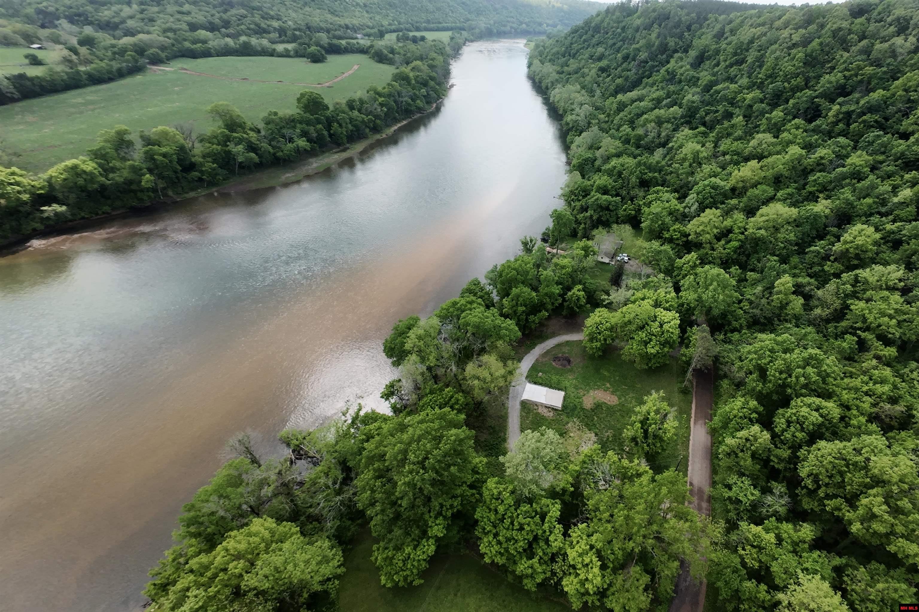 1566 Riverview Drive