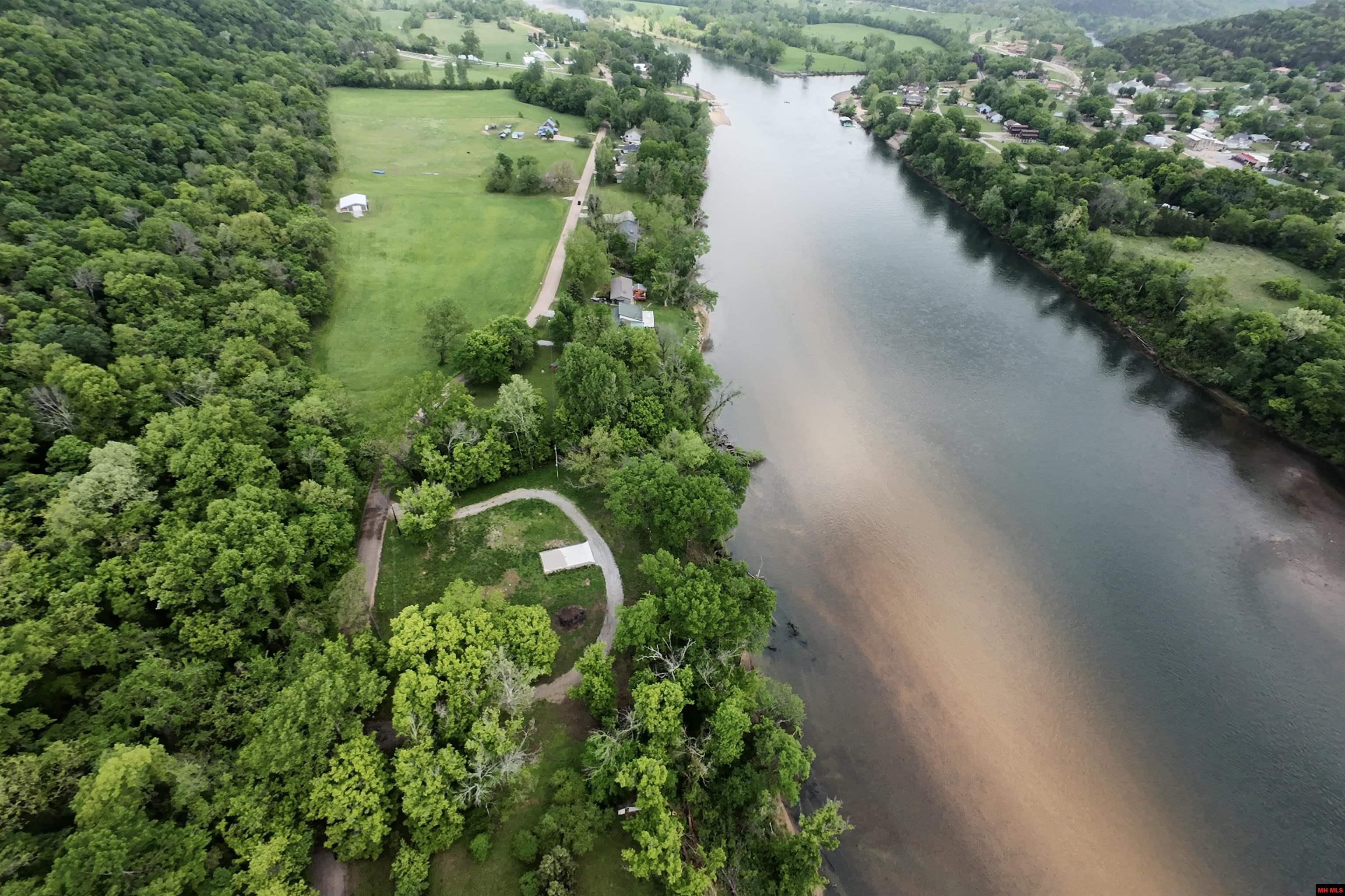 1566 Riverview Drive