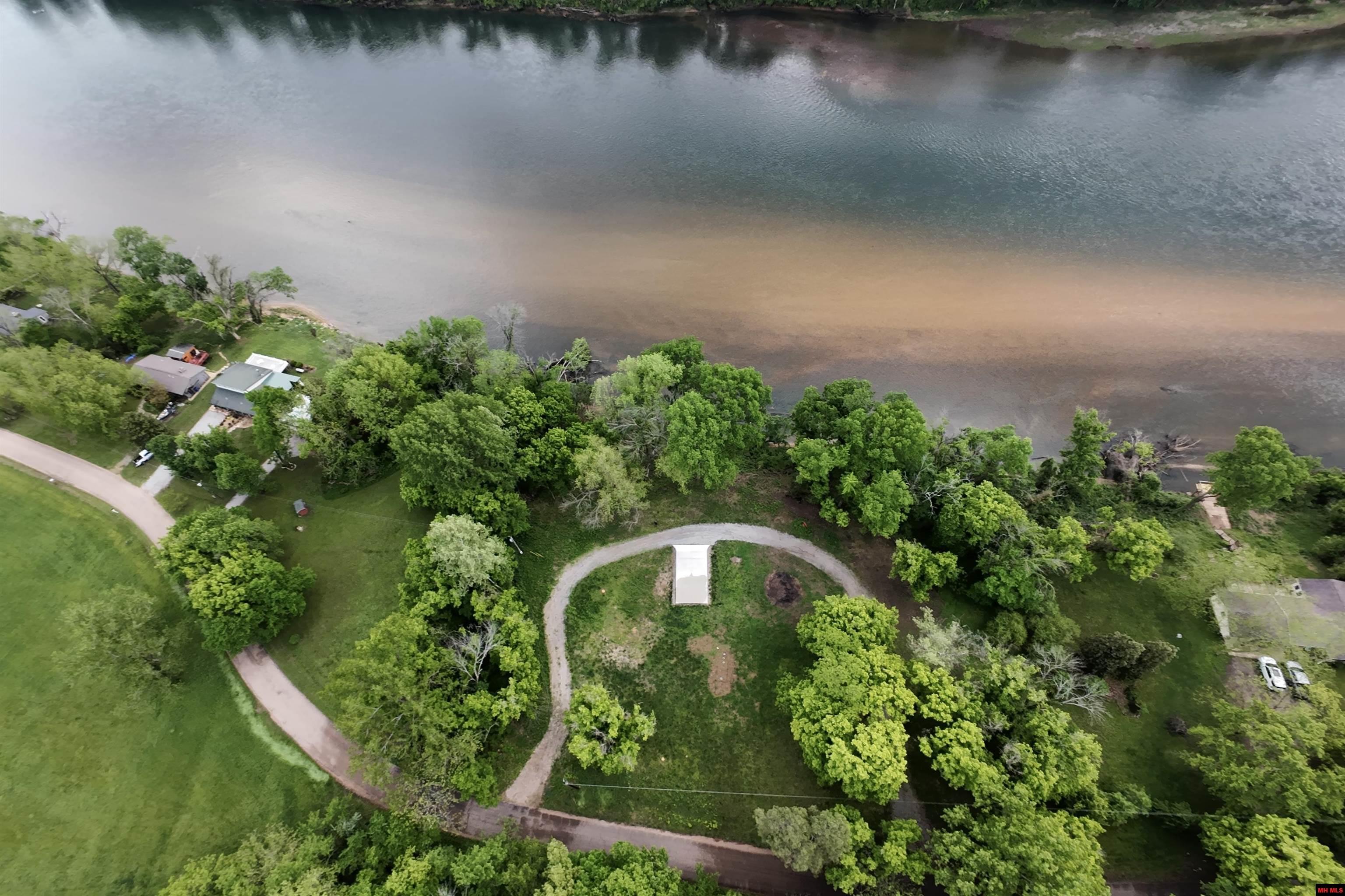 1566 Riverview Drive