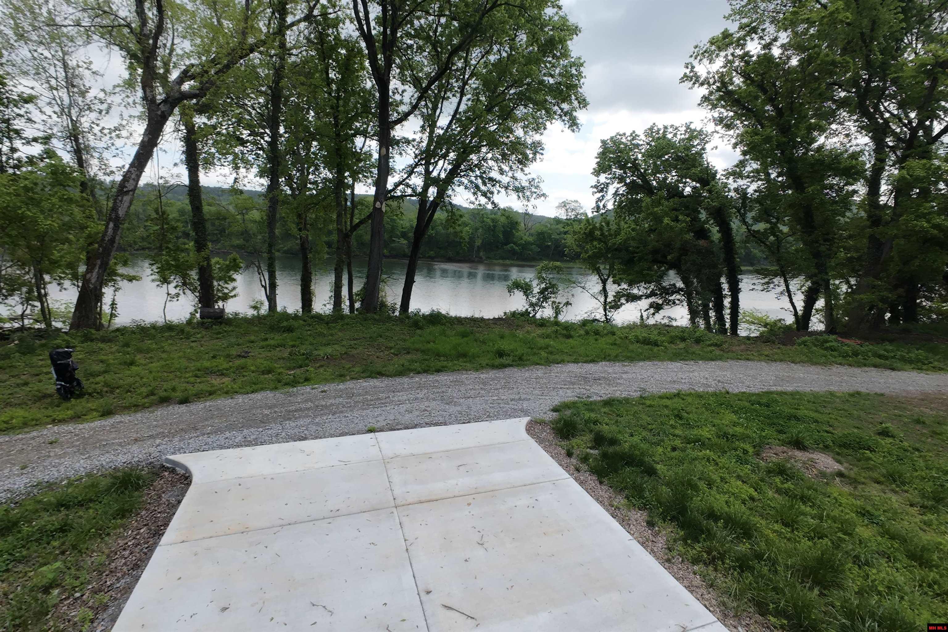 1566 Riverview Drive