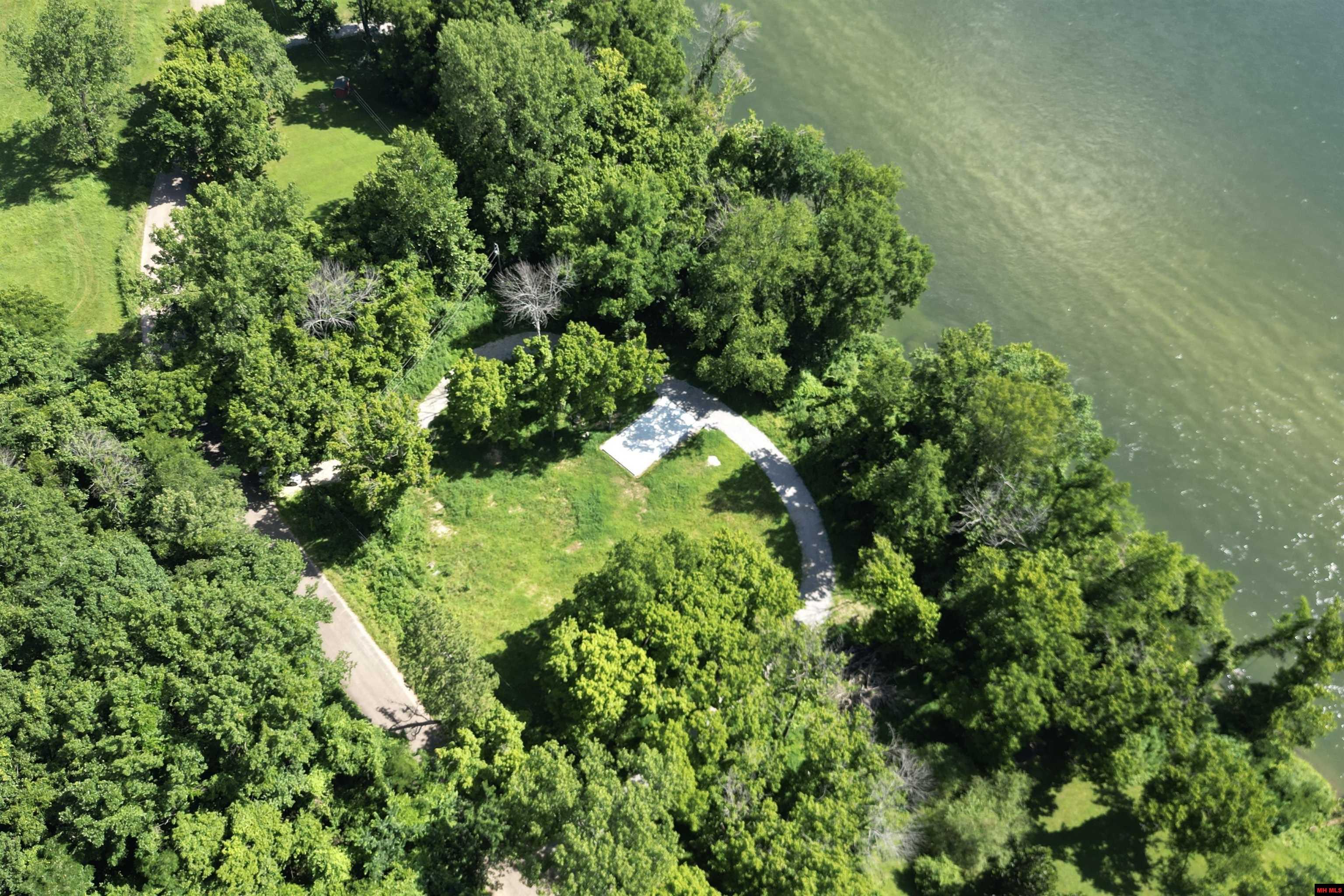 1566 Riverview Drive