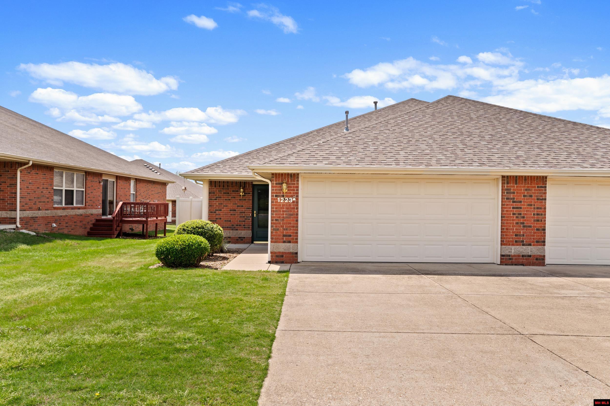 1223 Willowbrook Road