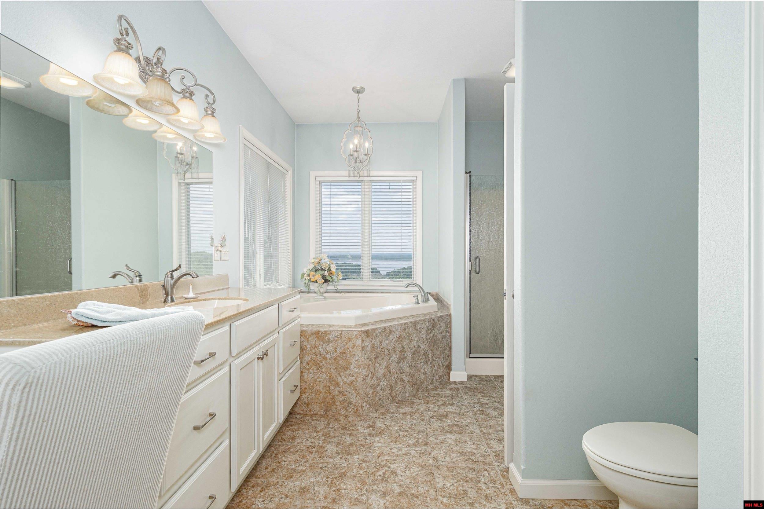 171 MC 101 Mountain Home, AR 72653