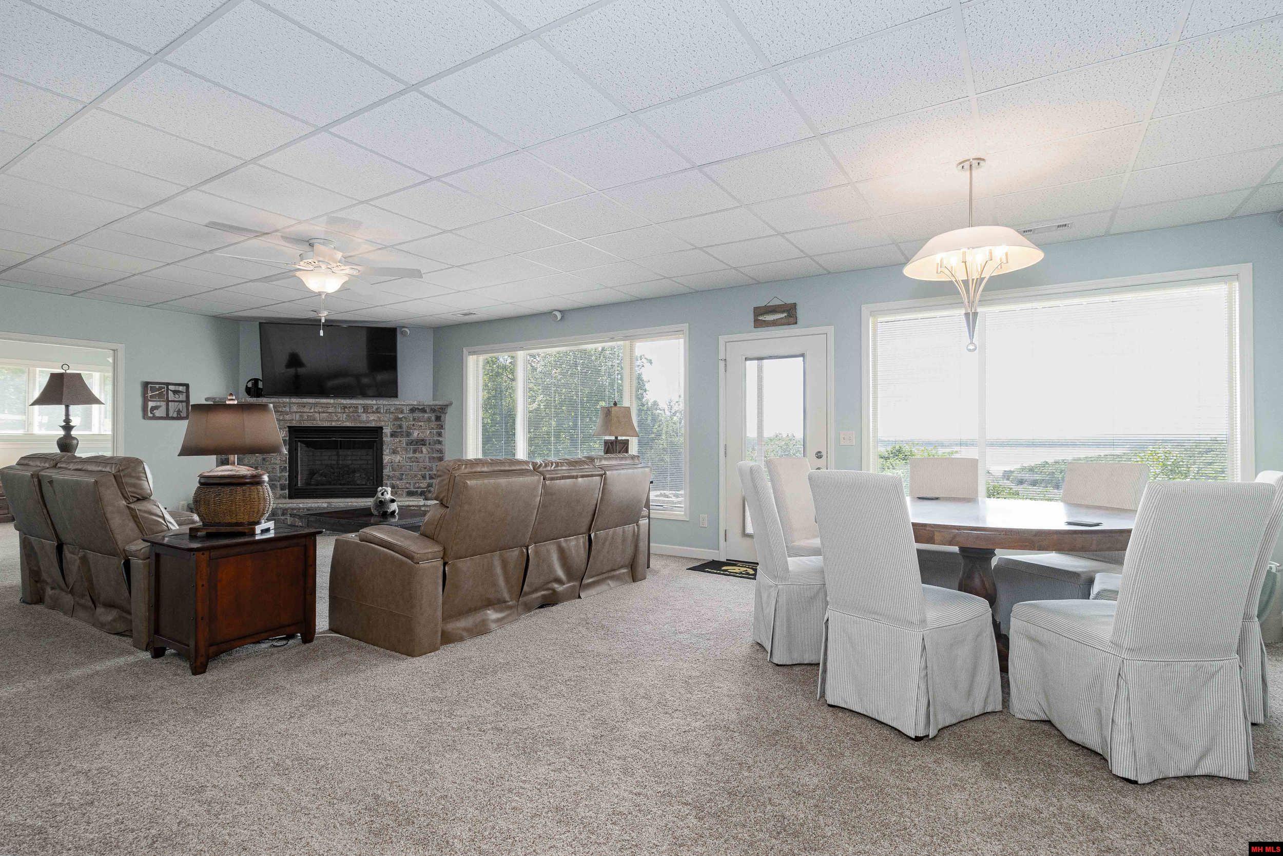 171 MC 101 Mountain Home, AR 72653