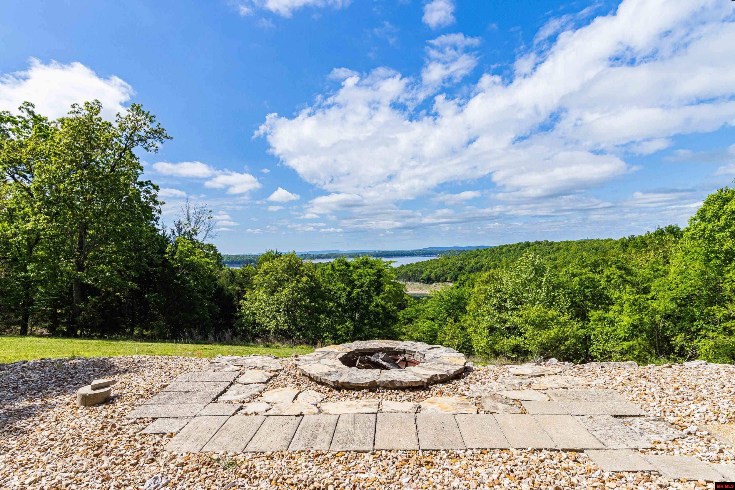 171 MC 101 Mountain Home, AR 72653