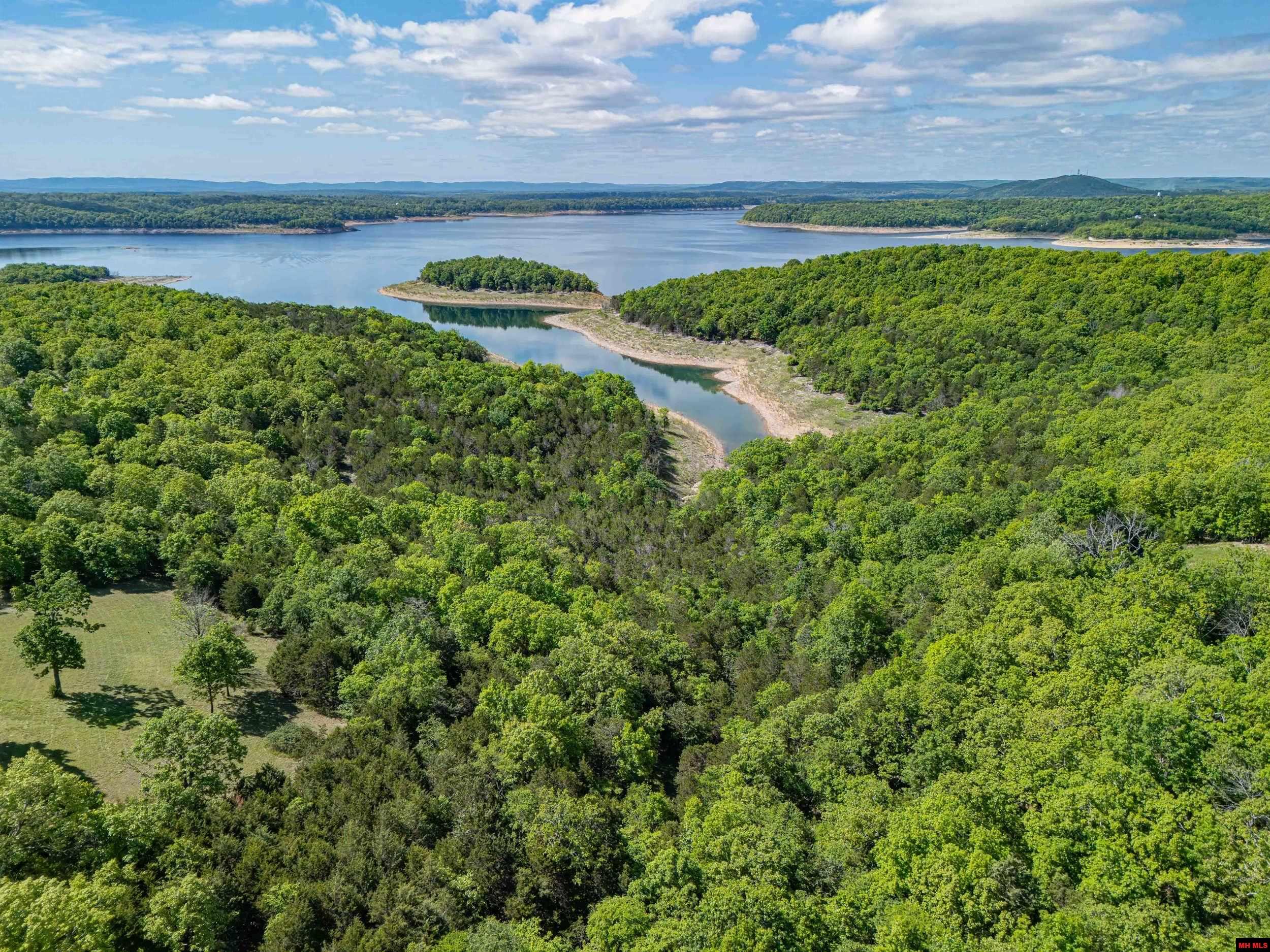 171 MC 101 Mountain Home, AR 72653