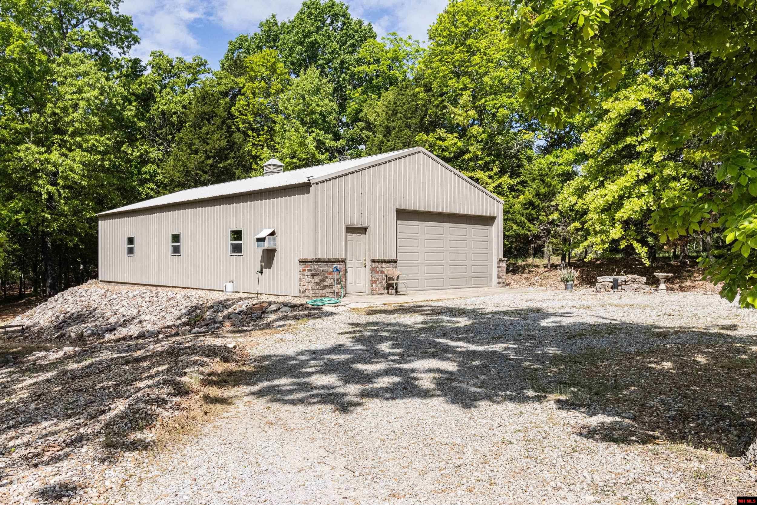 171 MC 101 Mountain Home, AR 72653