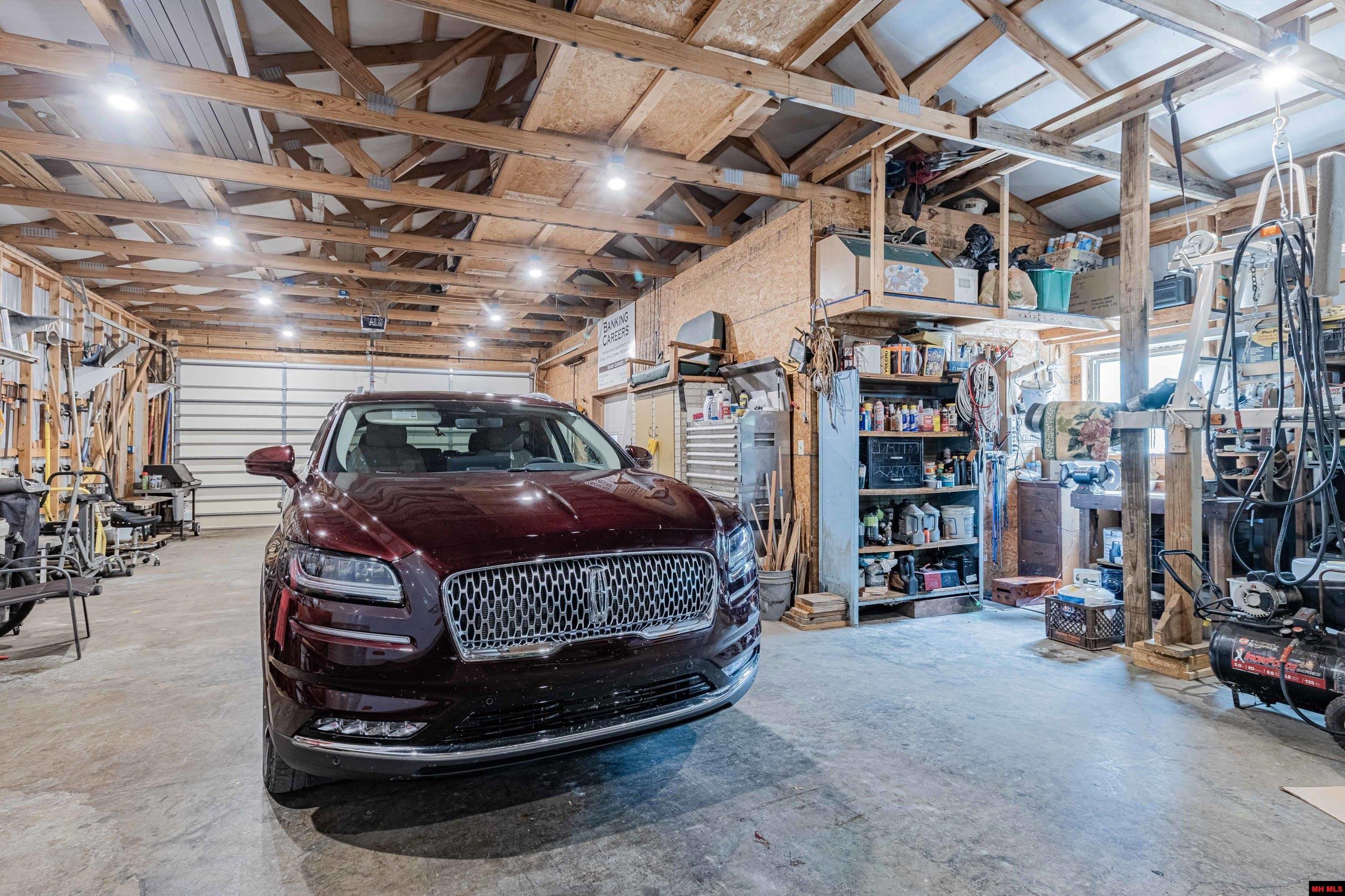 171 MC 101 Mountain Home, AR 72653