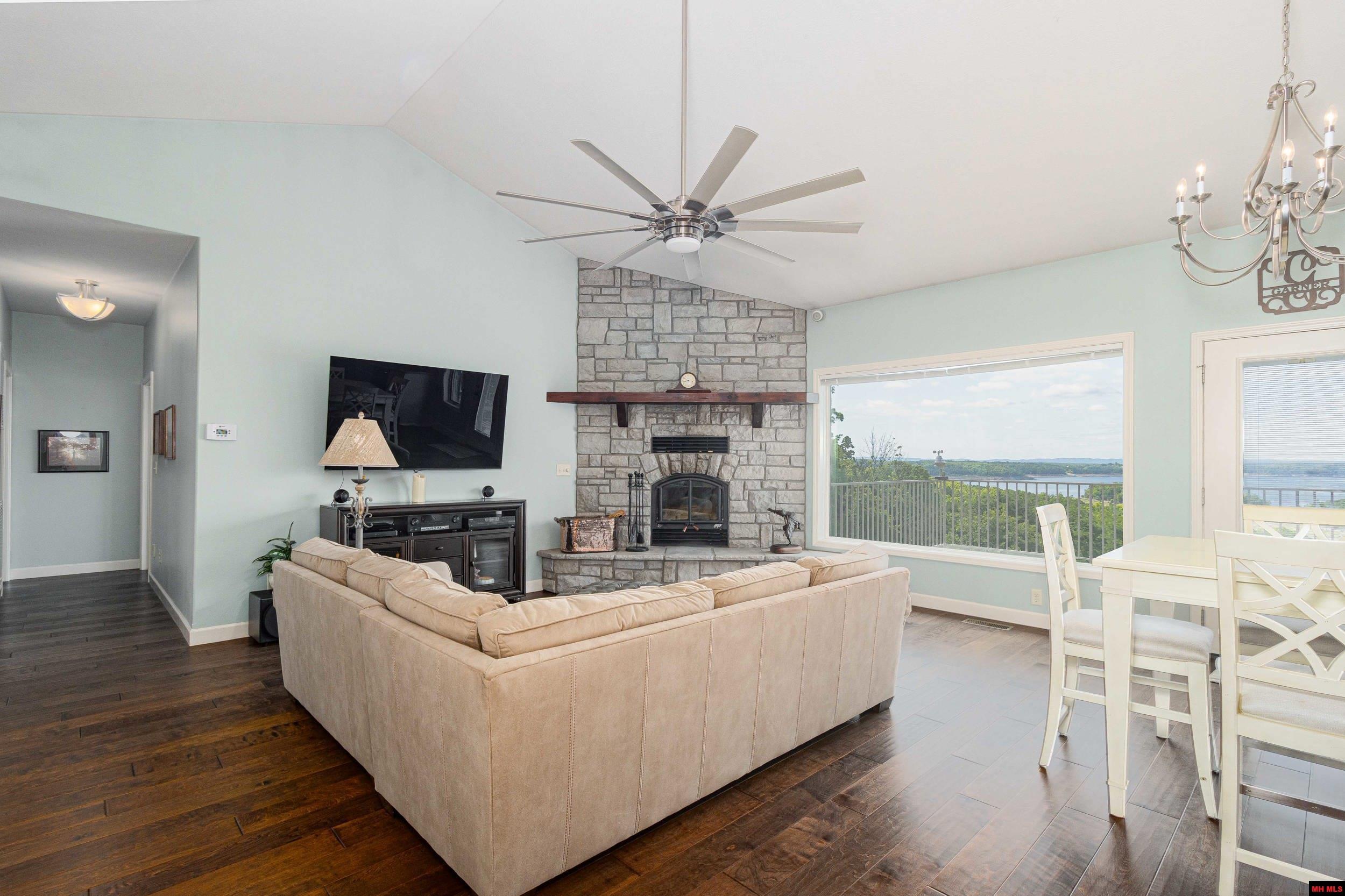 171 MC 101 Mountain Home, AR 72653