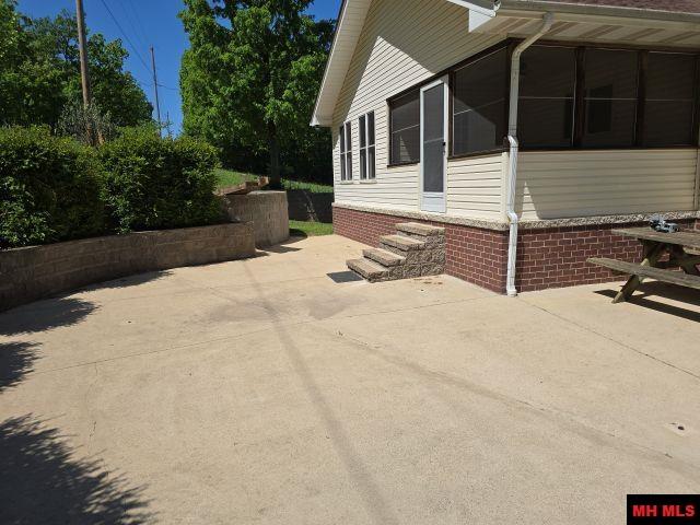 117 FERNCLIFF POINT Bull Shoals, AR 72619