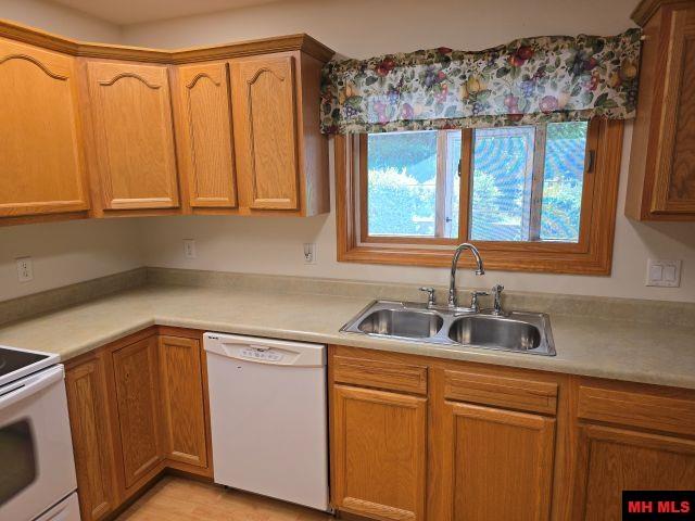 117 FERNCLIFF POINT Bull Shoals, AR 72619