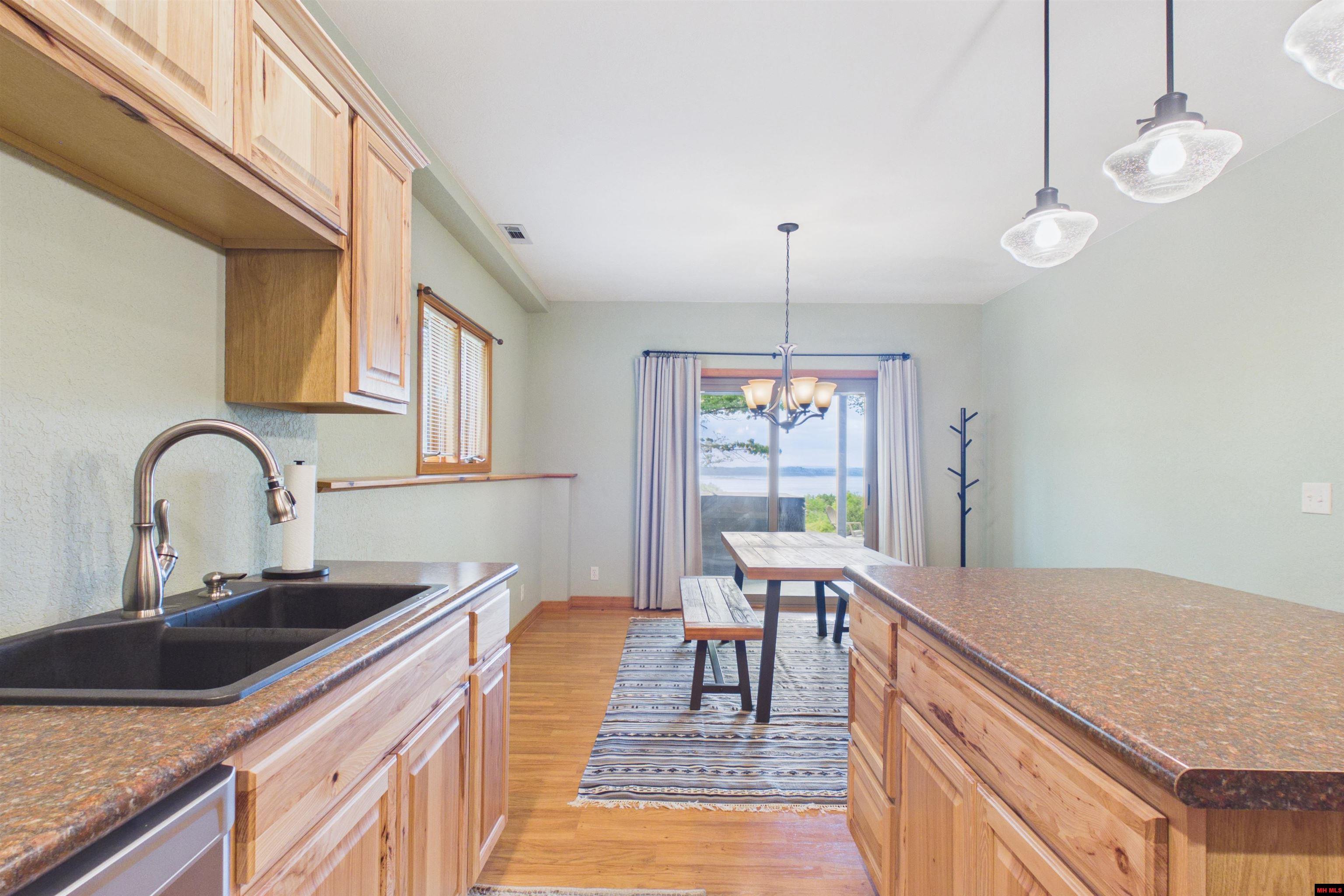 438 MC 186 Oakland, AR 72661
