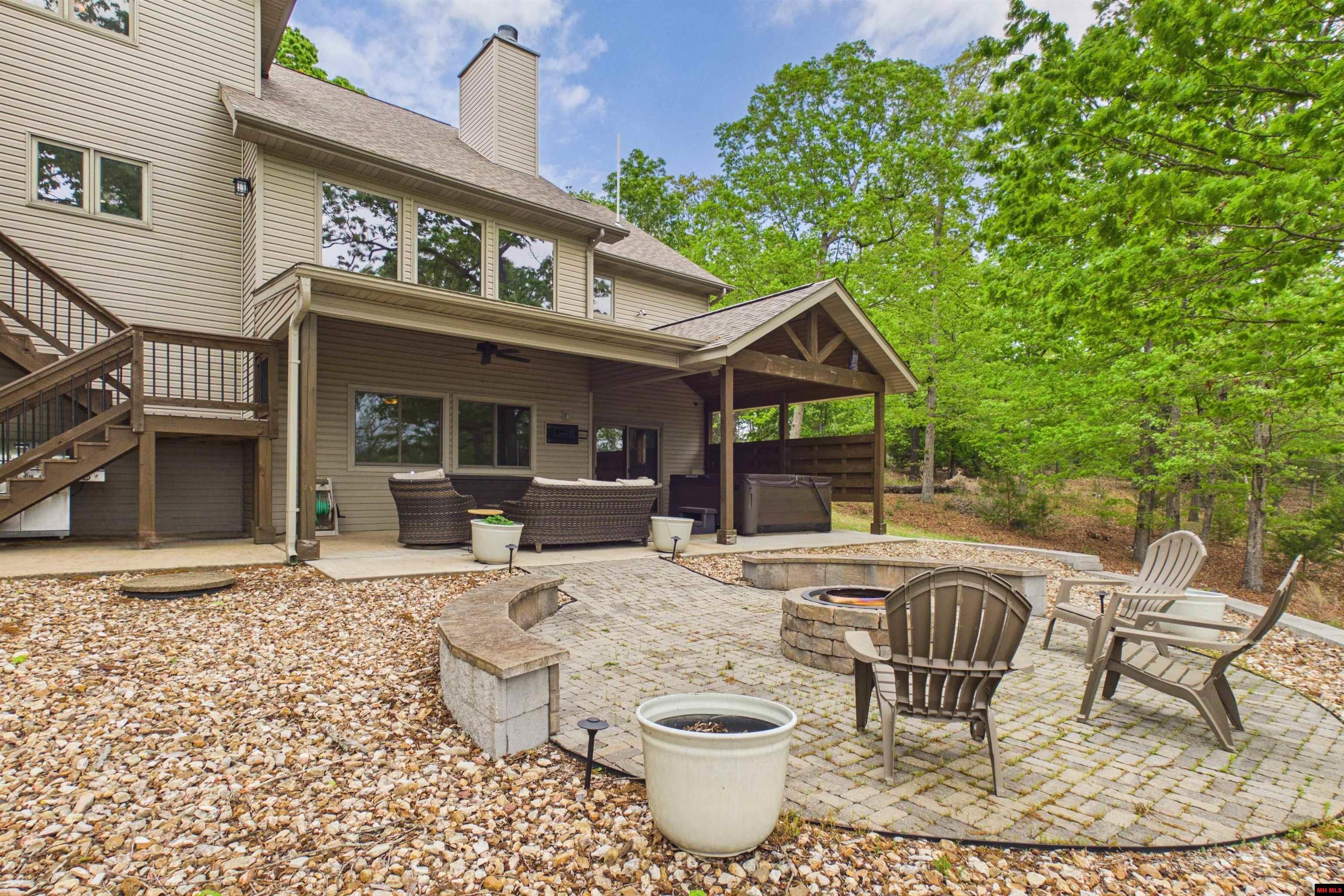 438 MC 186 Oakland, AR 72661