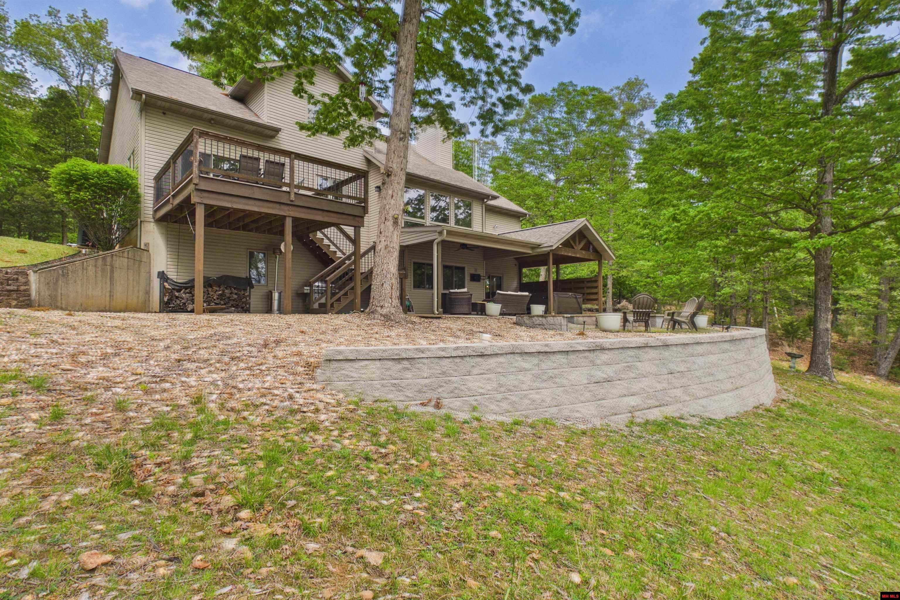 438 MC 186 Oakland, AR 72661