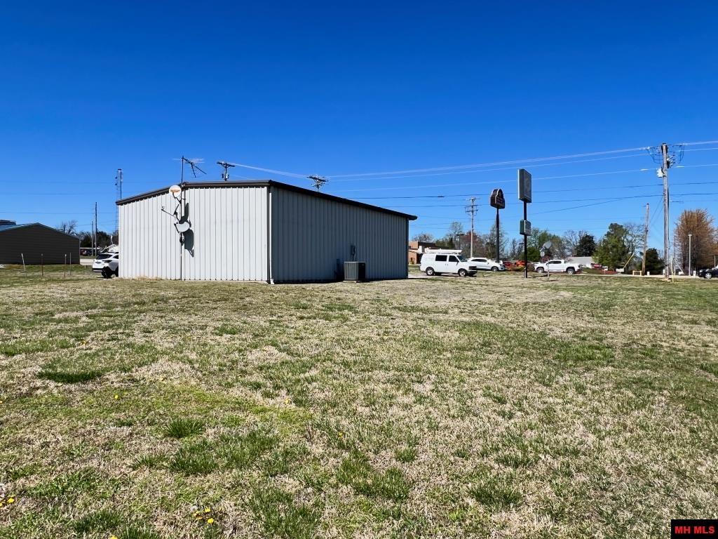 2429 HWY 62 EAST Mountain Home, AR