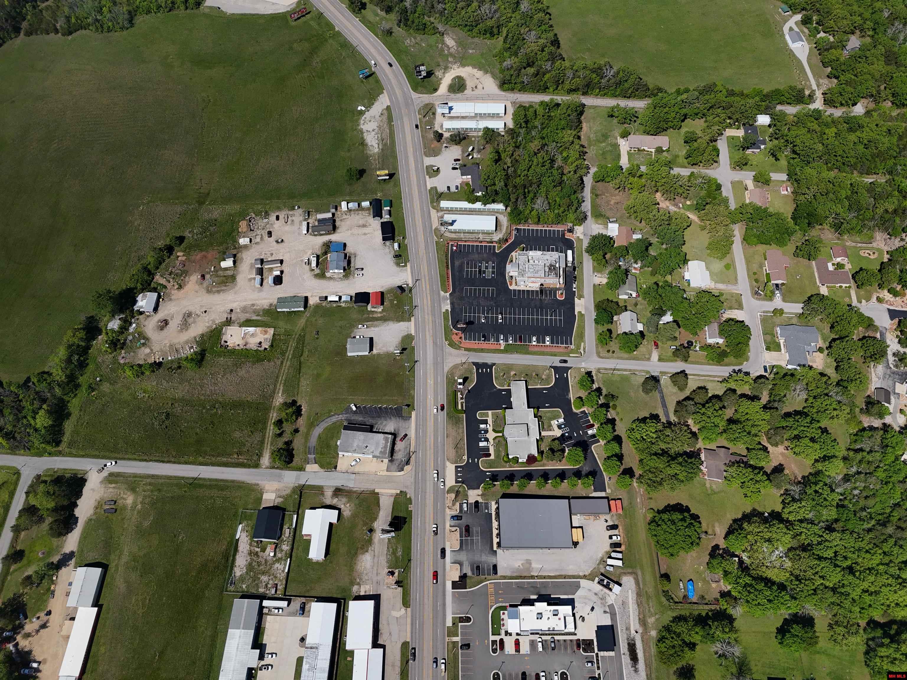 2429 HWY 62 EAST Mountain Home, AR