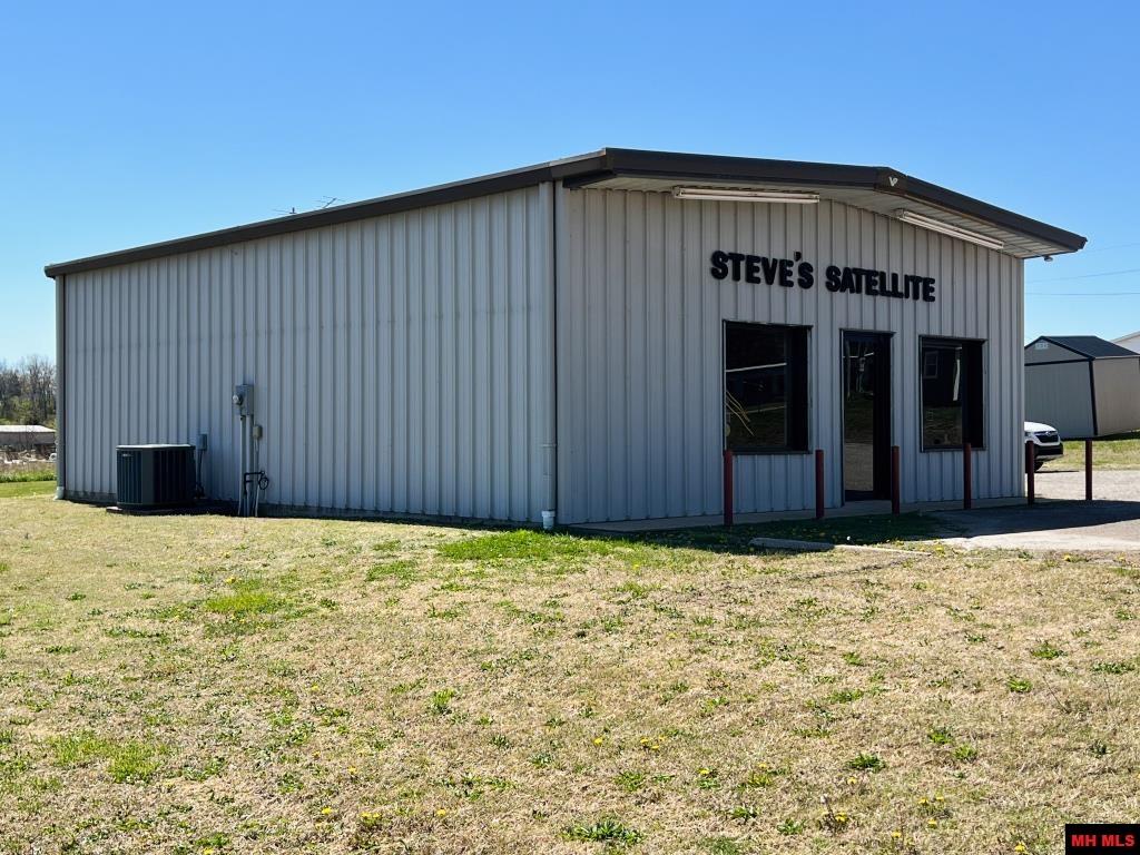 2429 HWY 62 EAST Mountain Home, AR