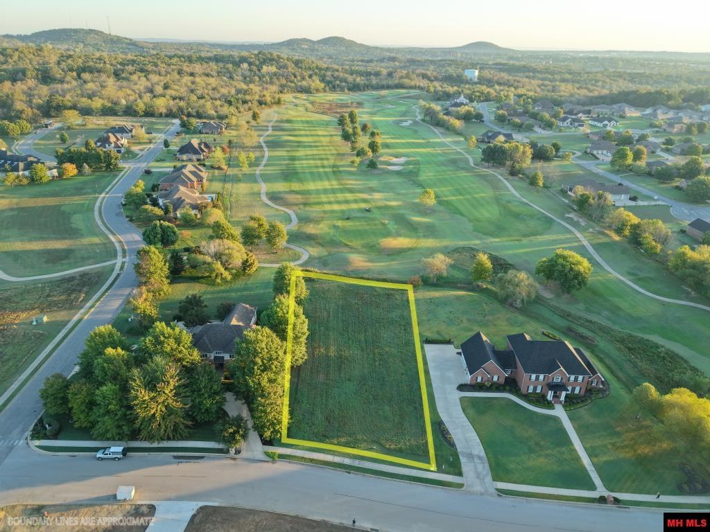 007-03310-010 Country Club Drive