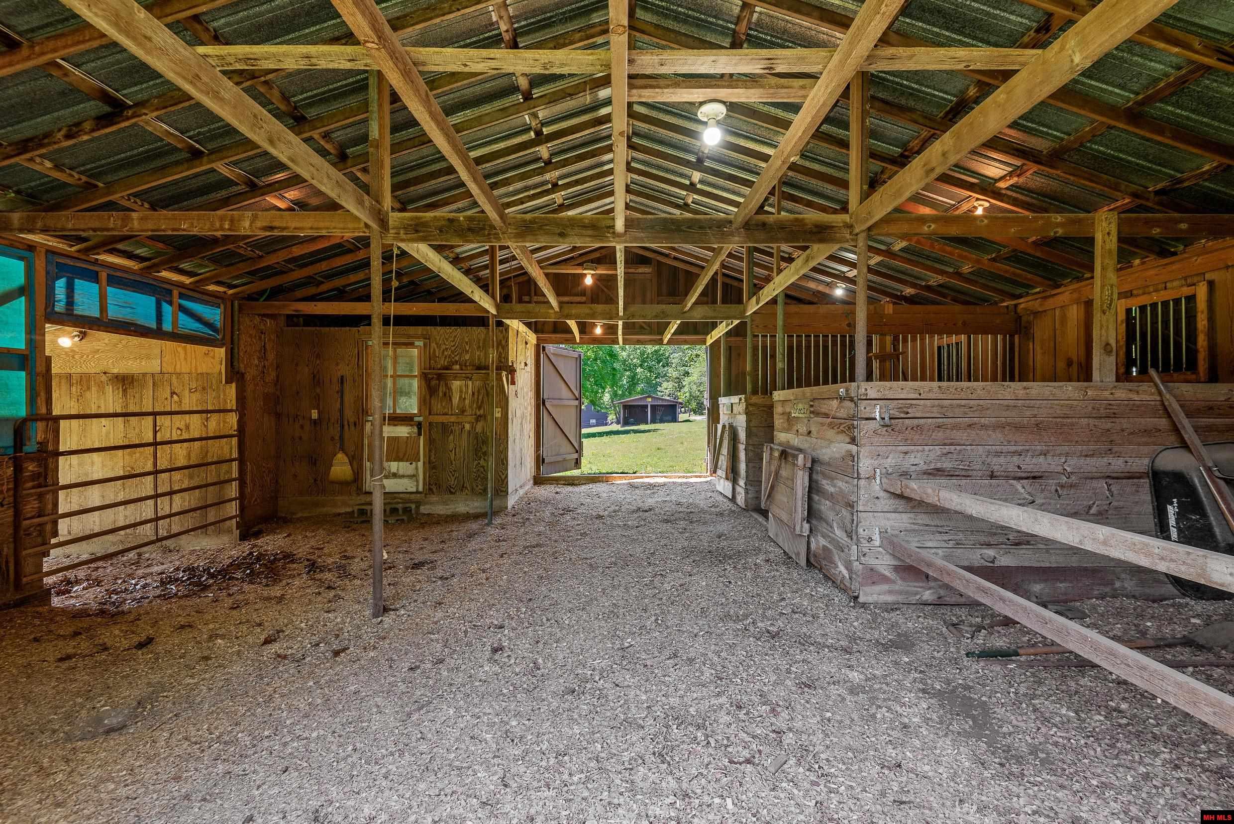 6764 BUFFALO ROAD Mountain Home, AR 72653