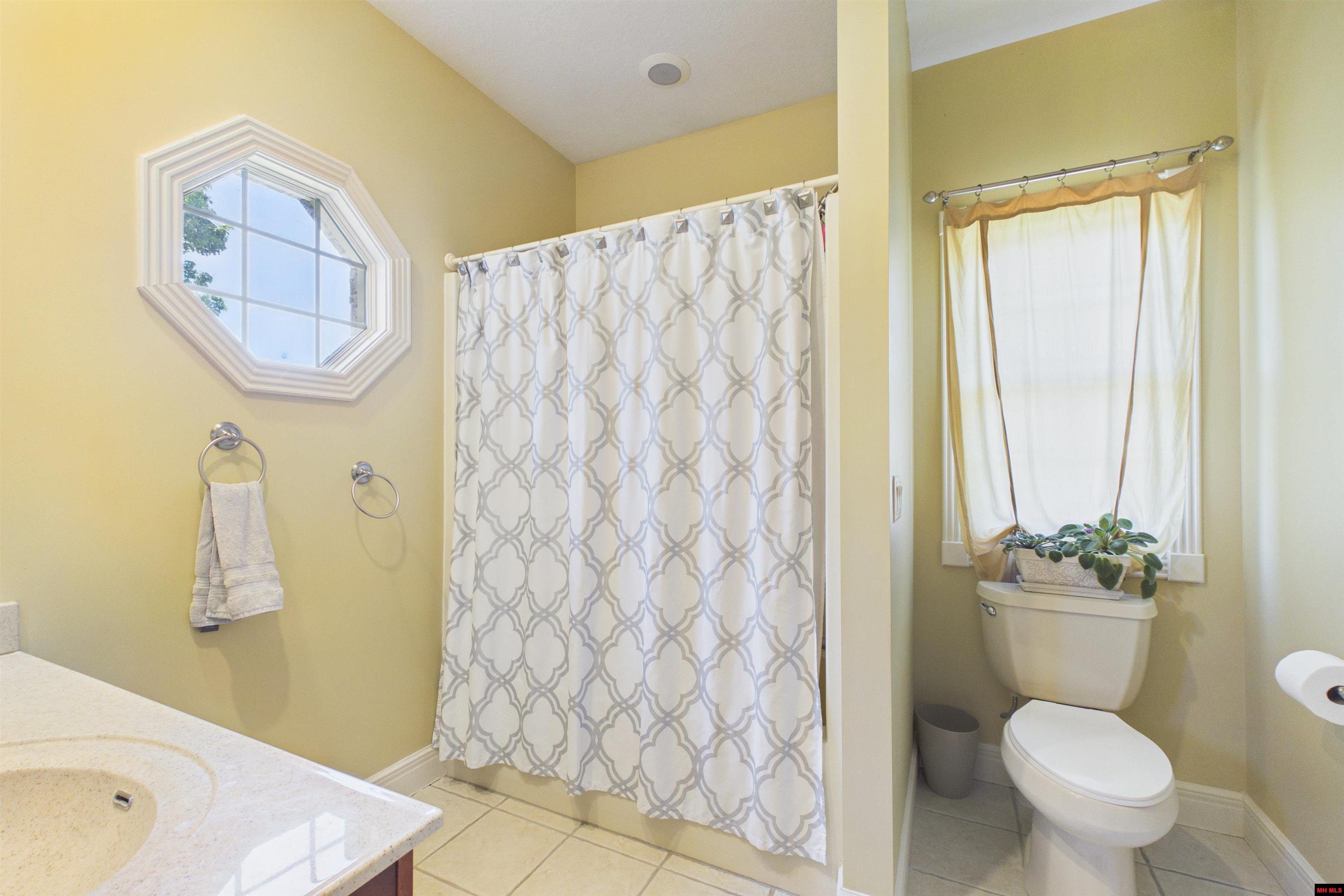 54 OAKMONT DRIVE Mountain Home, AR 72653