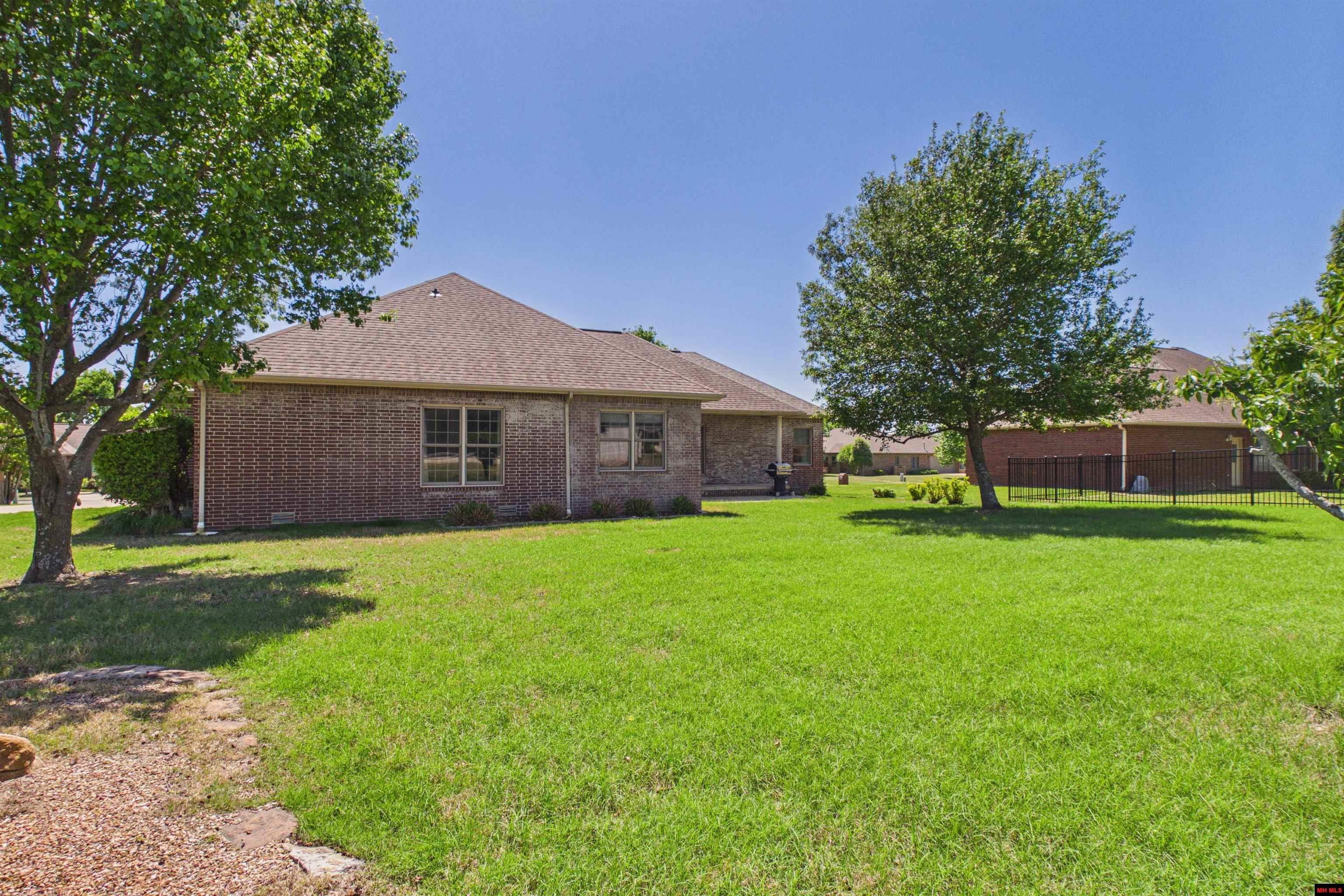 54 OAKMONT DRIVE Mountain Home, AR 72653